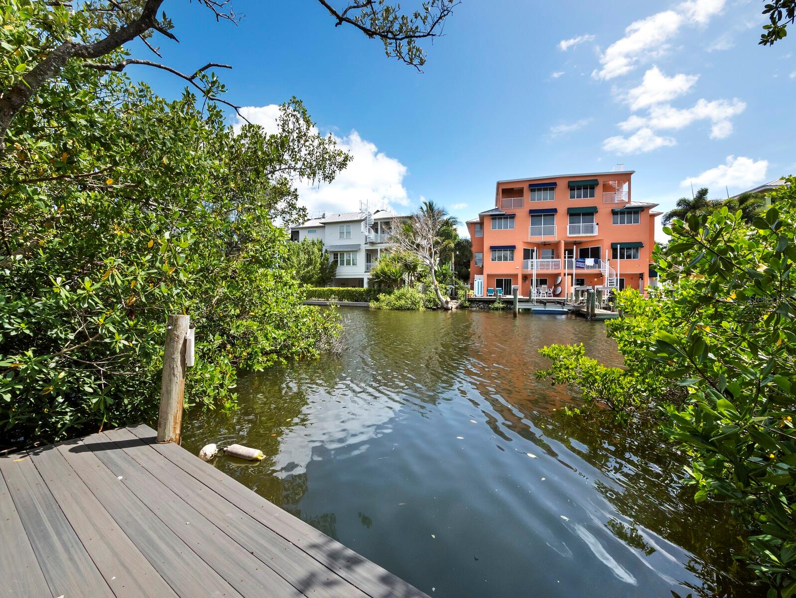 430 ISLAND CIR — photo 40