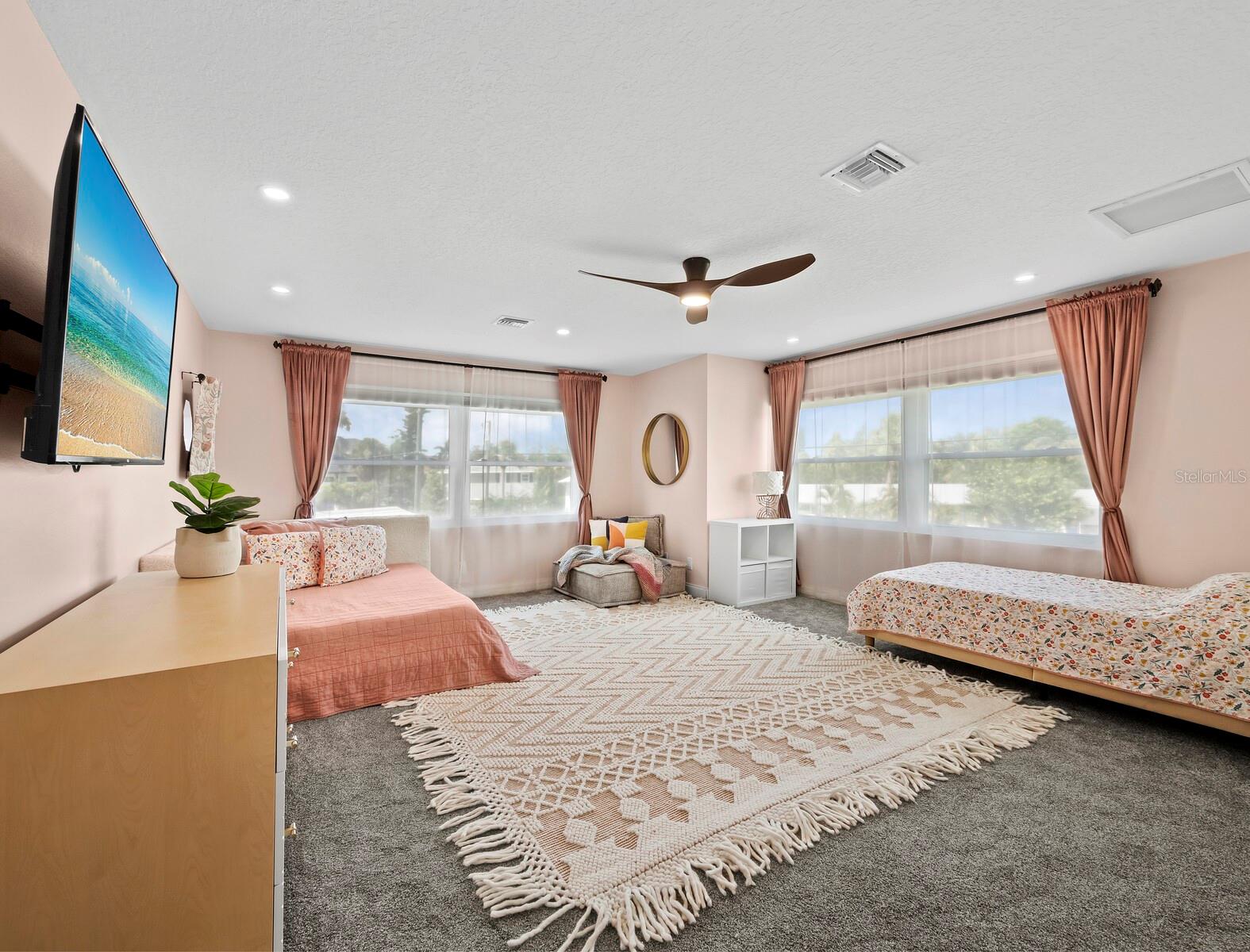 430 ISLAND CIR — photo 31