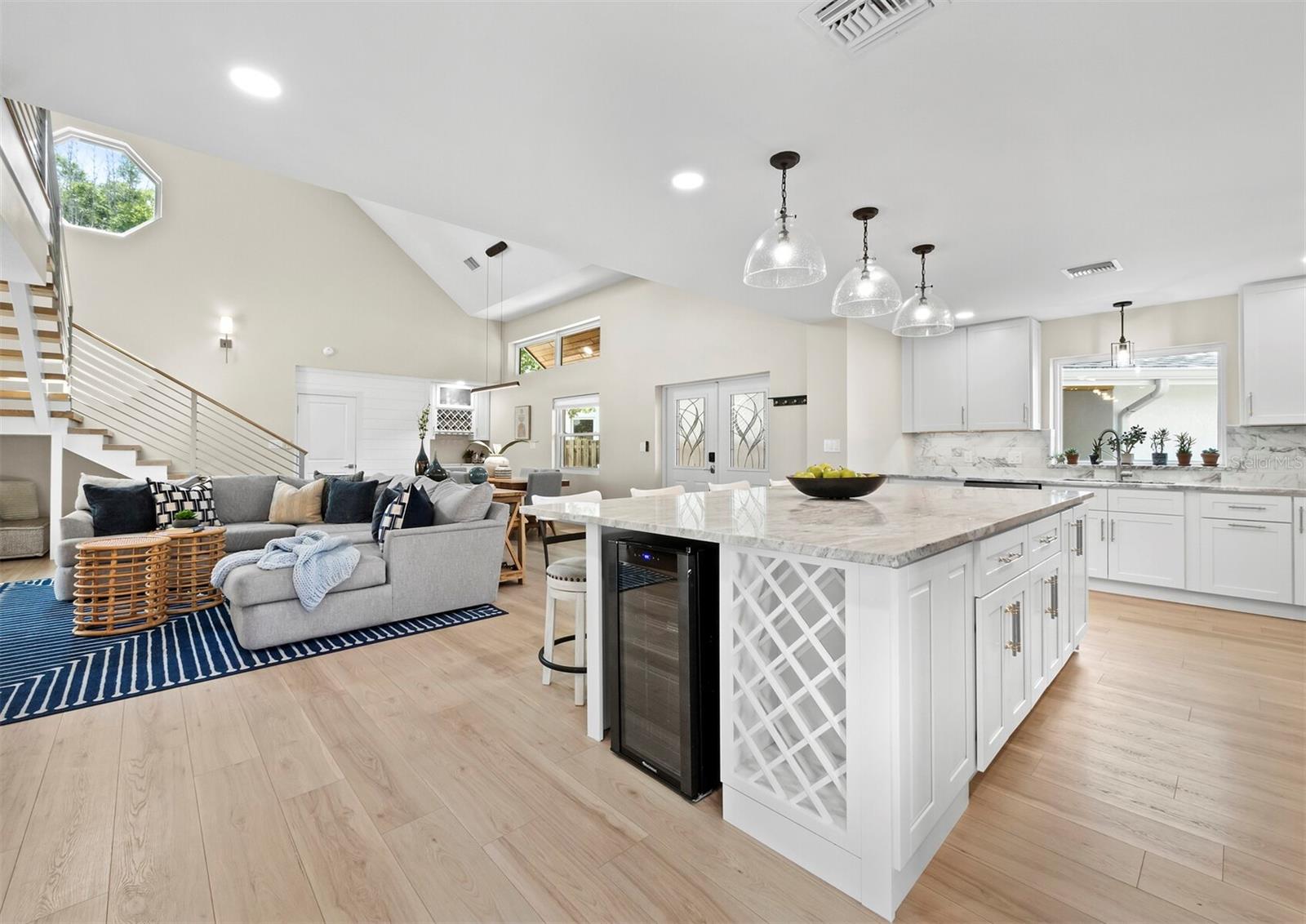 430 ISLAND CIR — photo 13