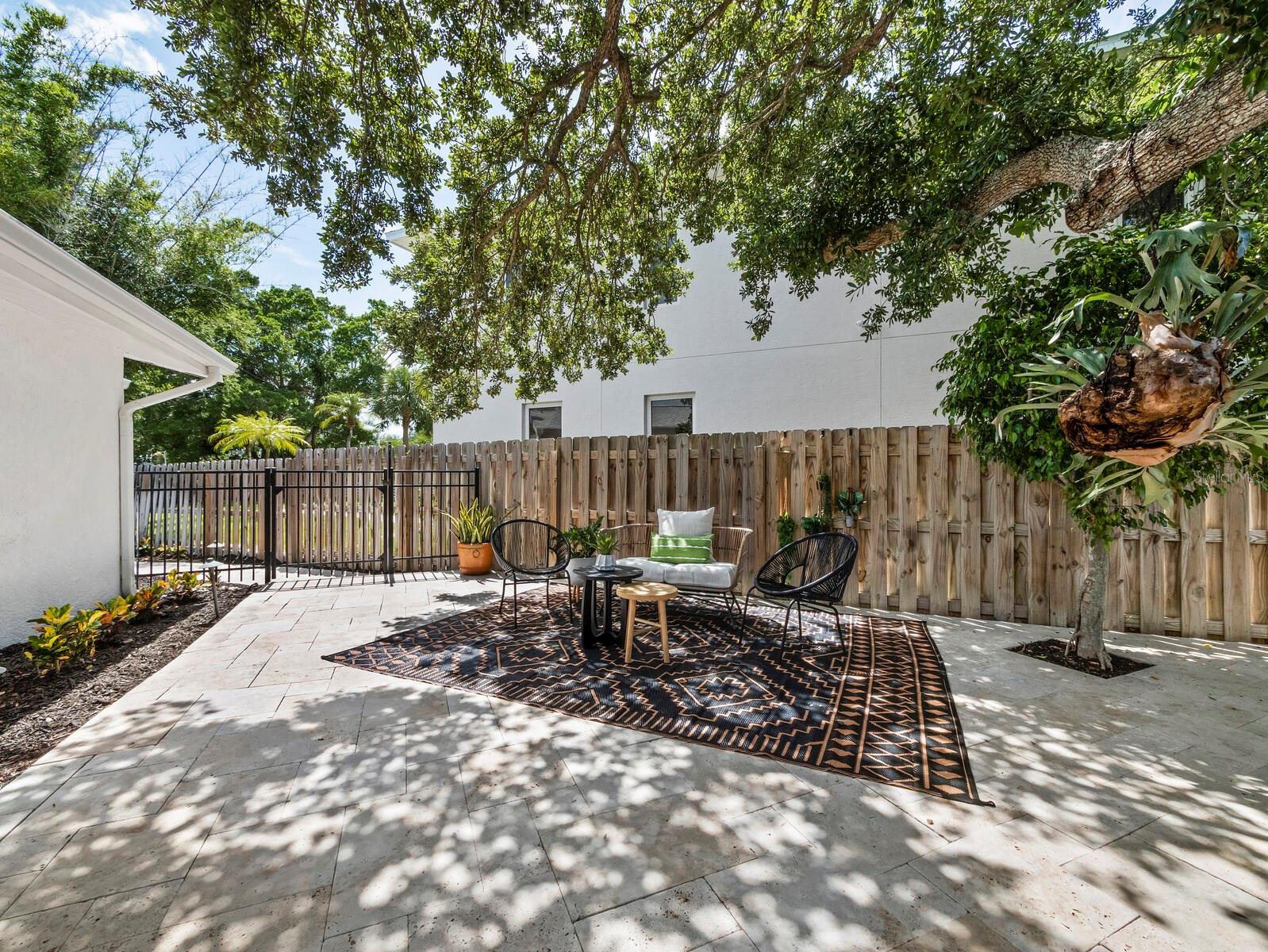 430 ISLAND CIR — photo 7