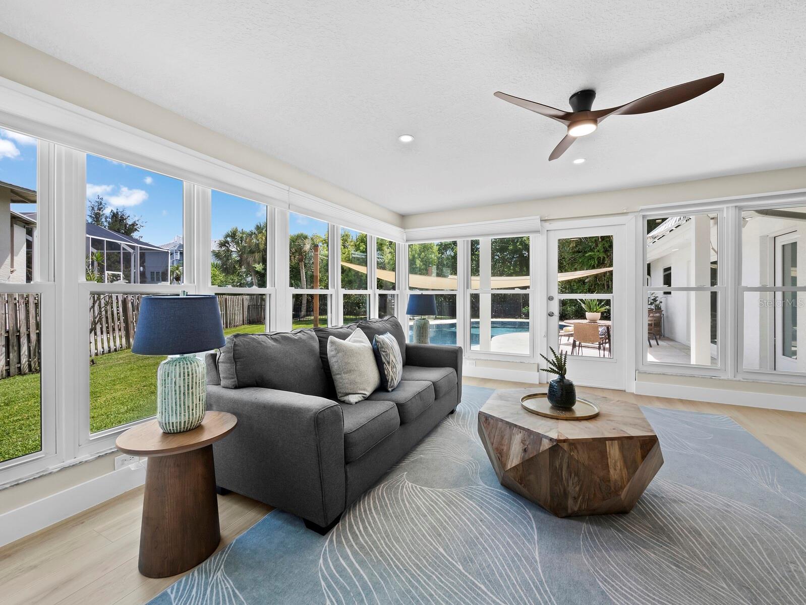 430 ISLAND CIR — photo 17