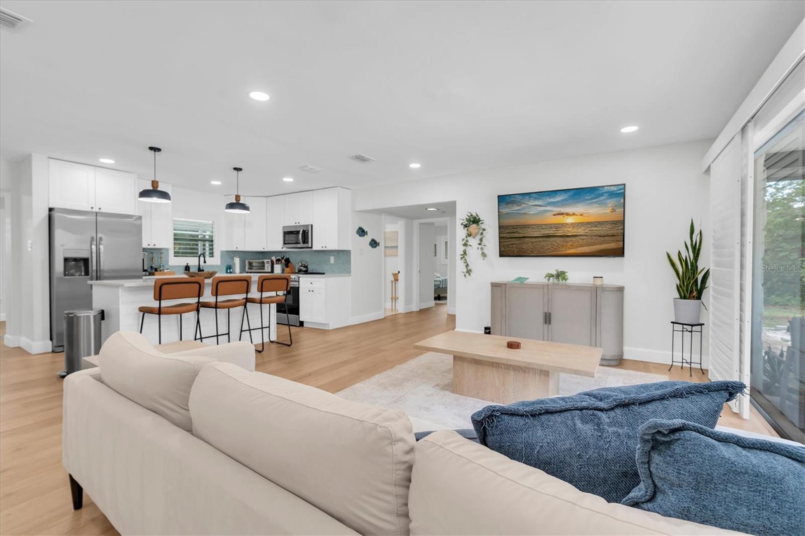 4986 WOODLAND DR — photo 11