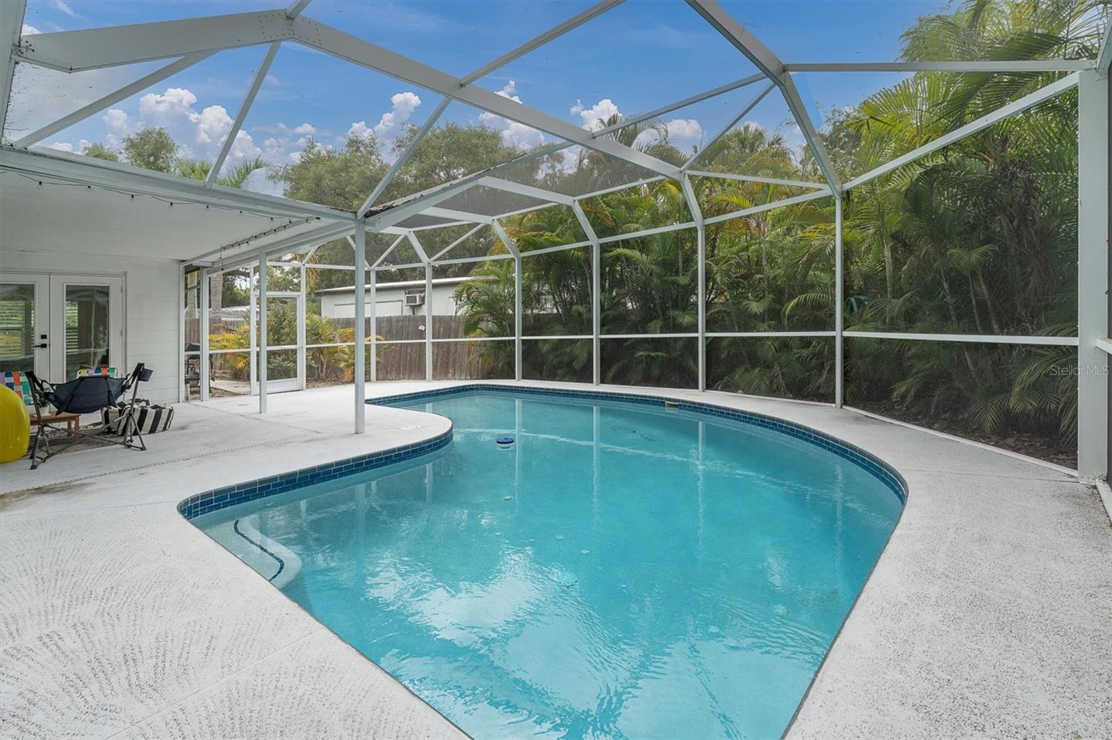 4986 WOODLAND DR — photo 3