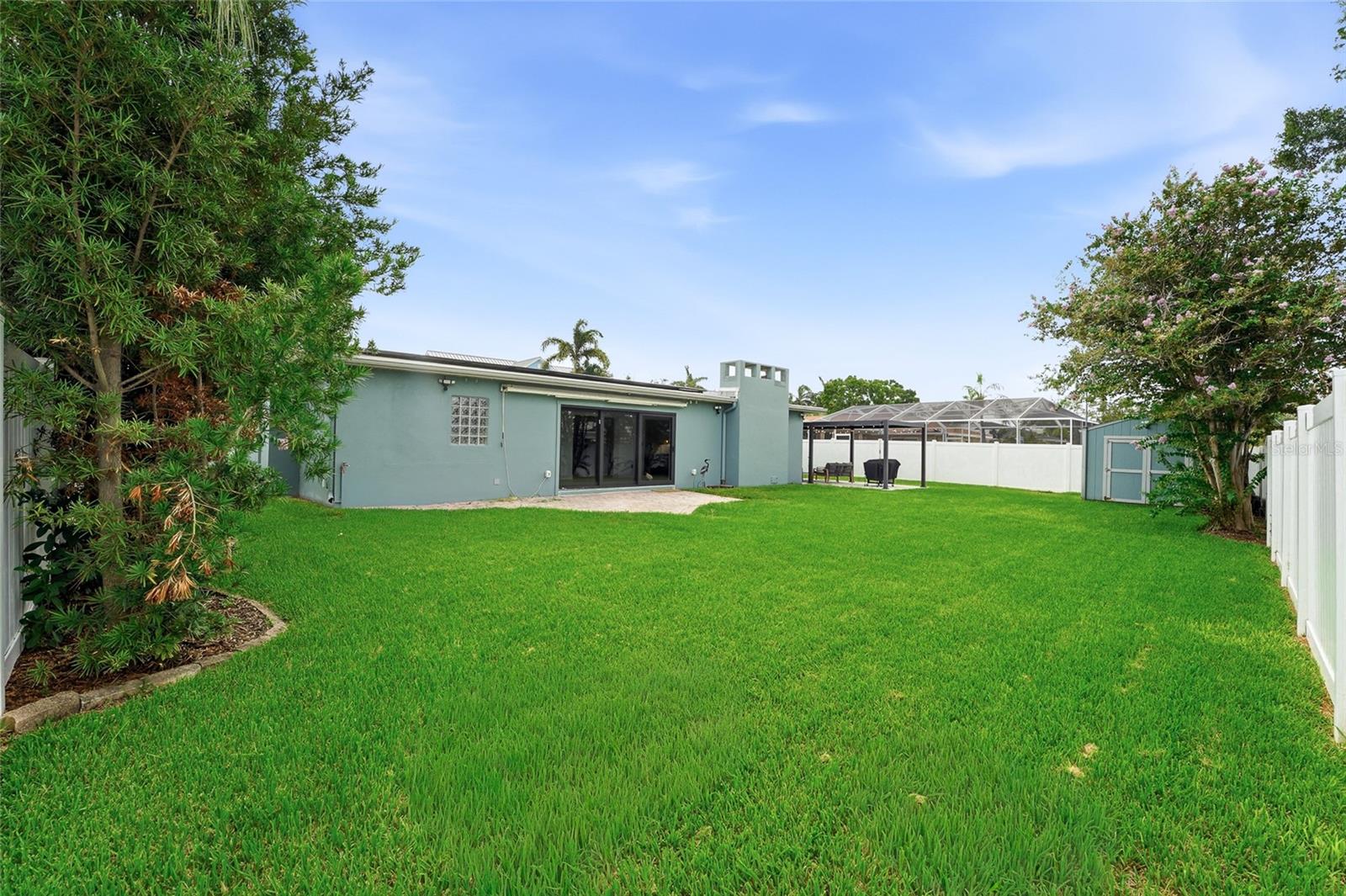 6241 TANGLEWOOD DR NE — photo 22