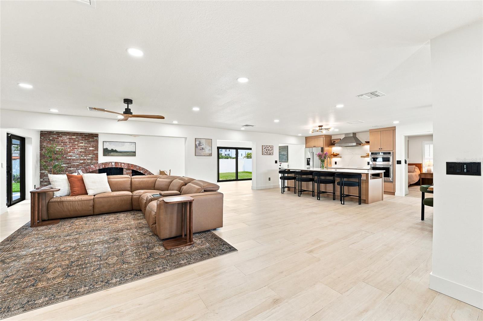 6241 TANGLEWOOD DR NE — photo 5