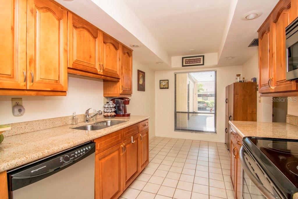 3300 COVE CAY DR #1C — photo 5