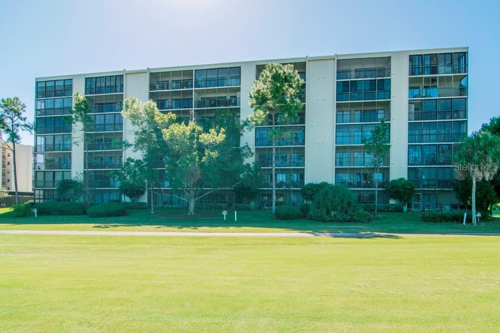 3300 COVE CAY DR #1C — photo 2