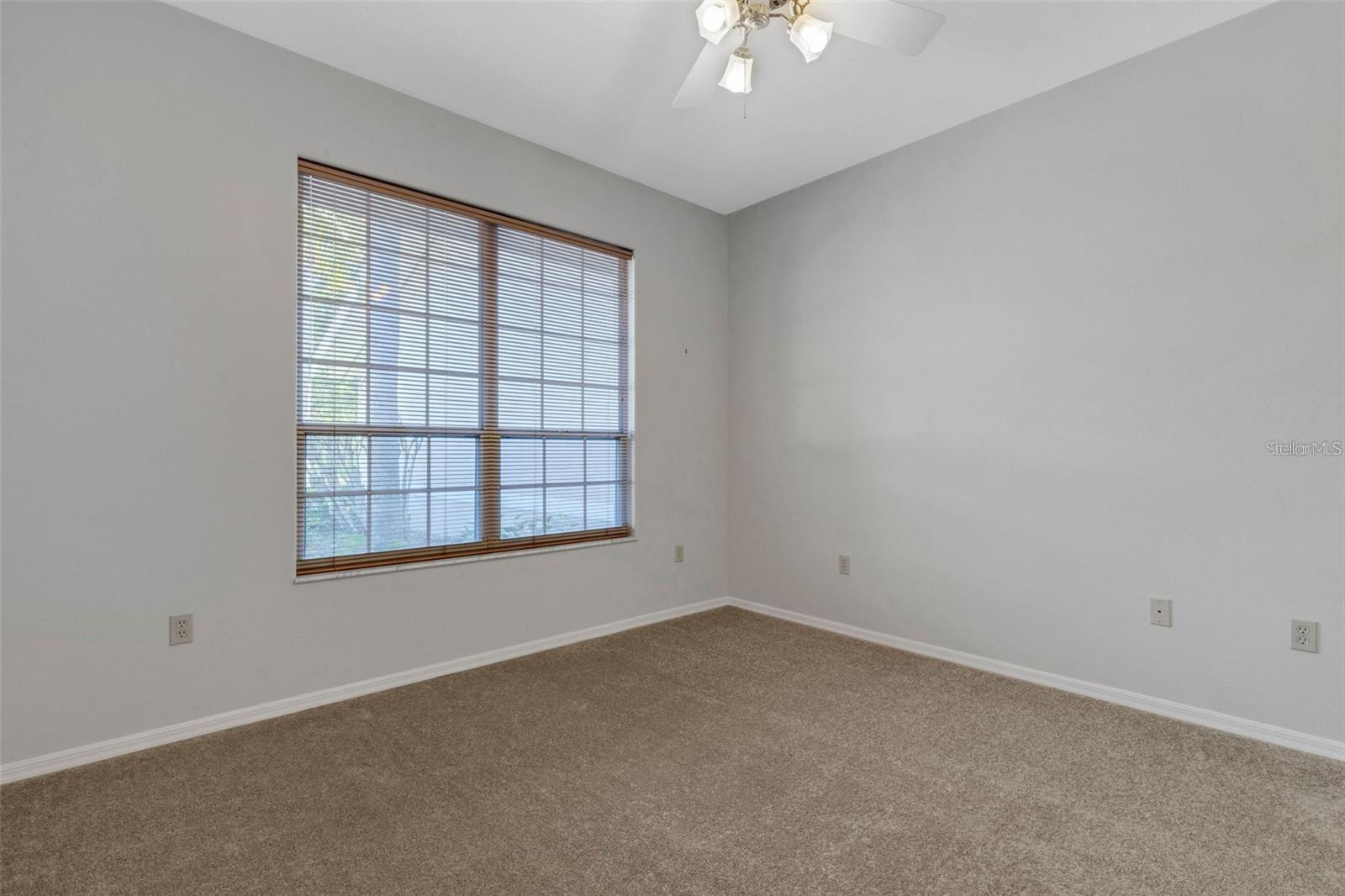 4044 PENSHURST PARK — photo 39