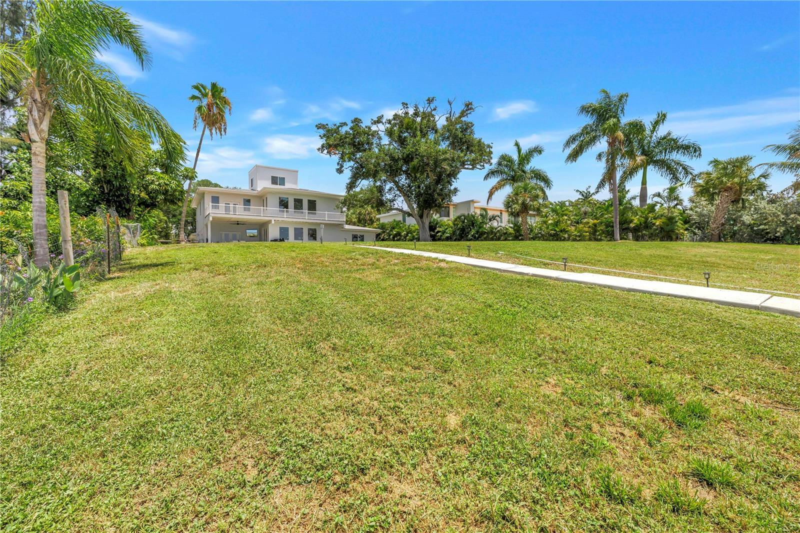 2280 PINELLAS POINT DR S — photo 81