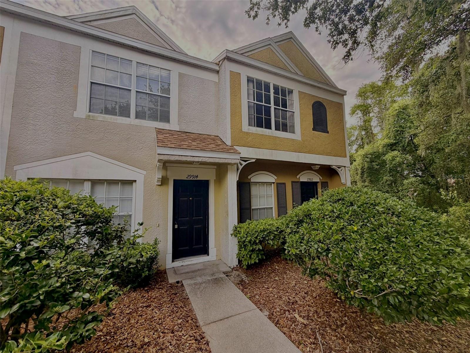 Home in WESLEY CHAPEL — photo 2