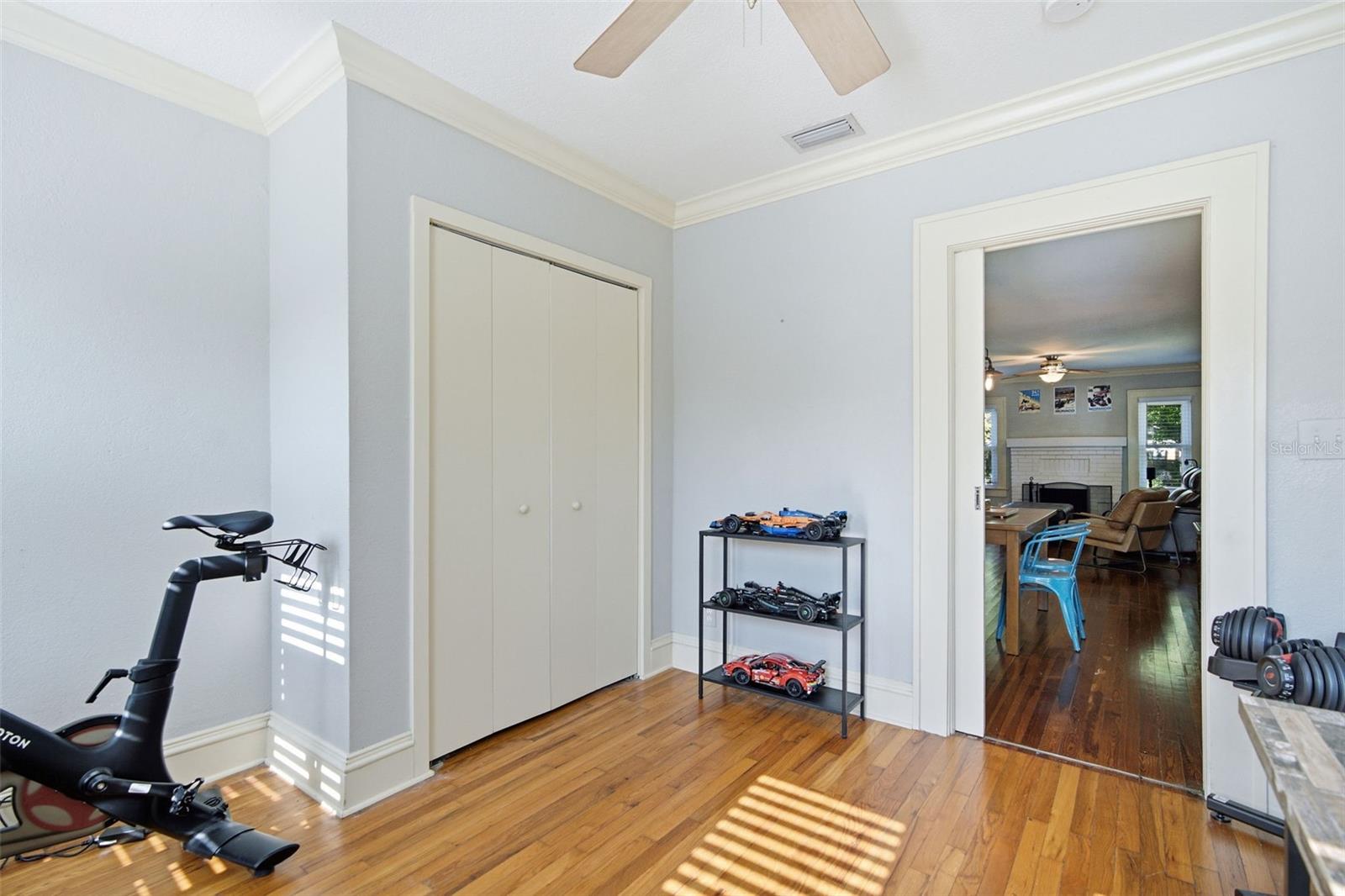 106 W COMANCHE AVE — photo 18