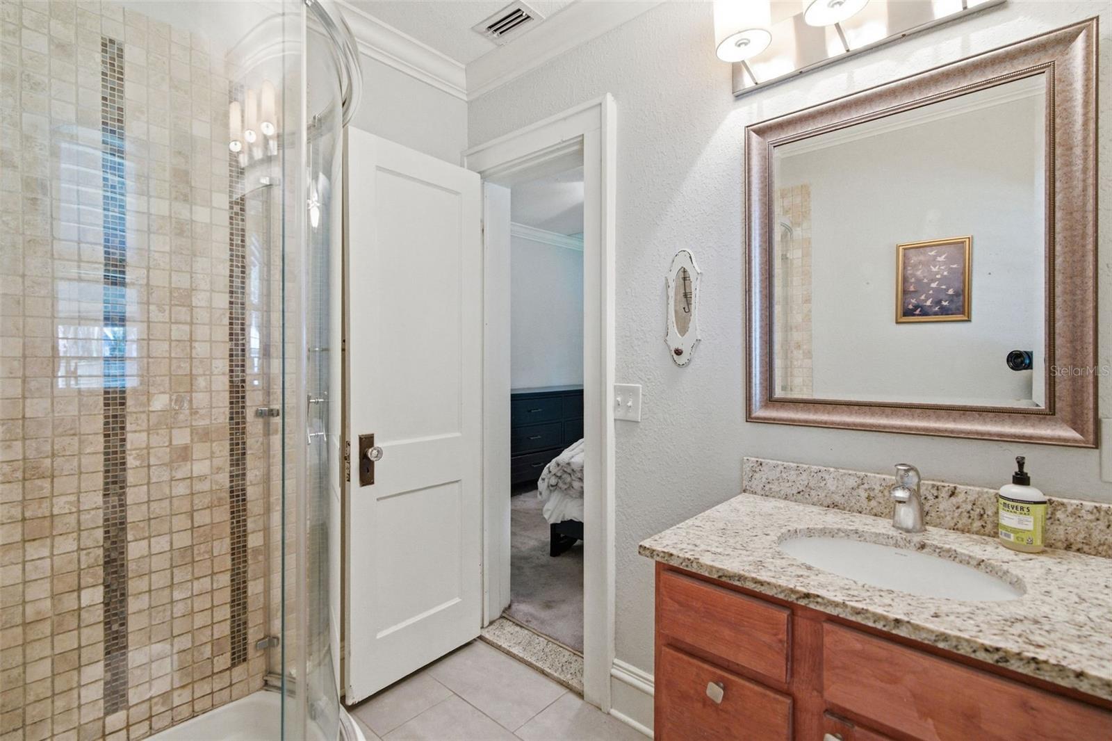 106 W COMANCHE AVE — photo 27