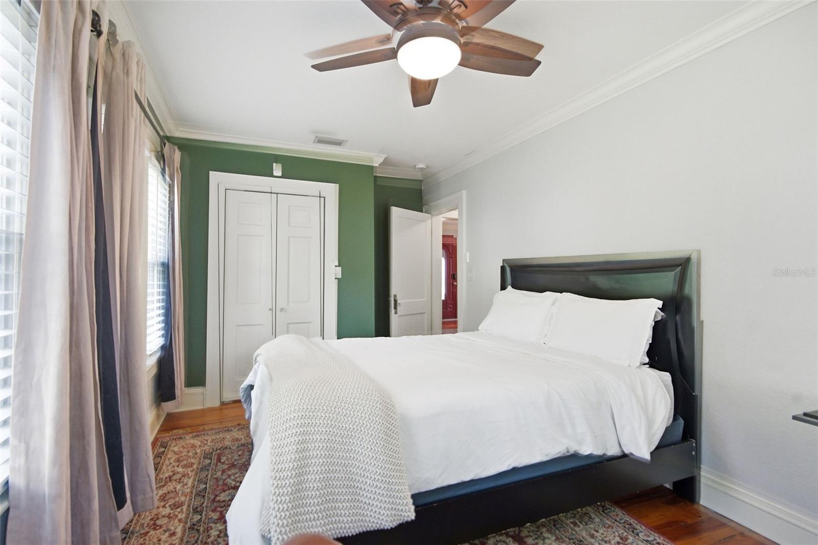 106 W COMANCHE AVE — photo 22