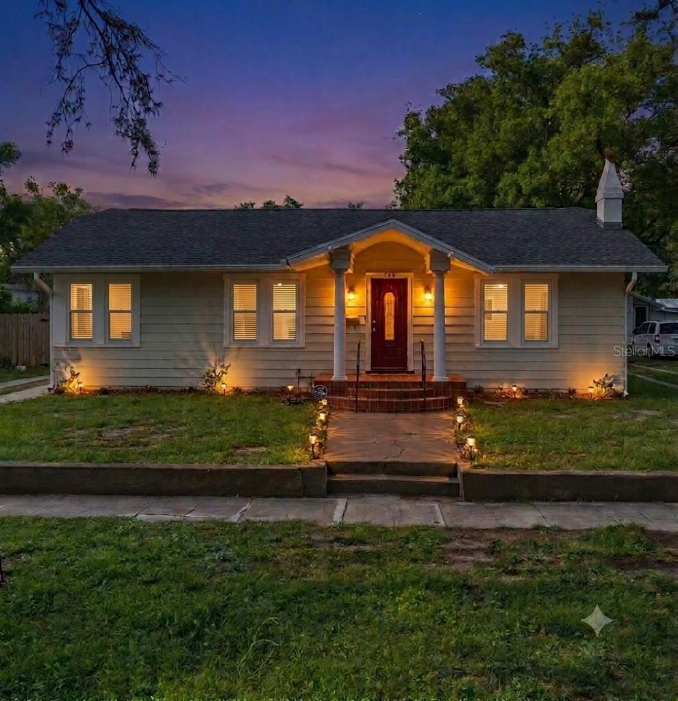 106 W COMANCHE AVE — photo 4