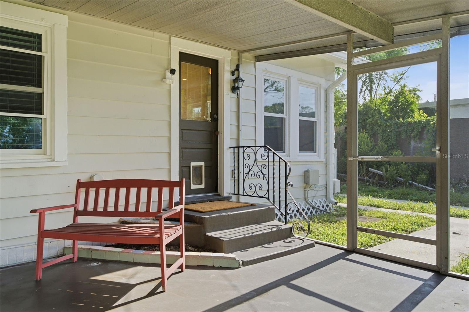 106 W COMANCHE AVE — photo 30