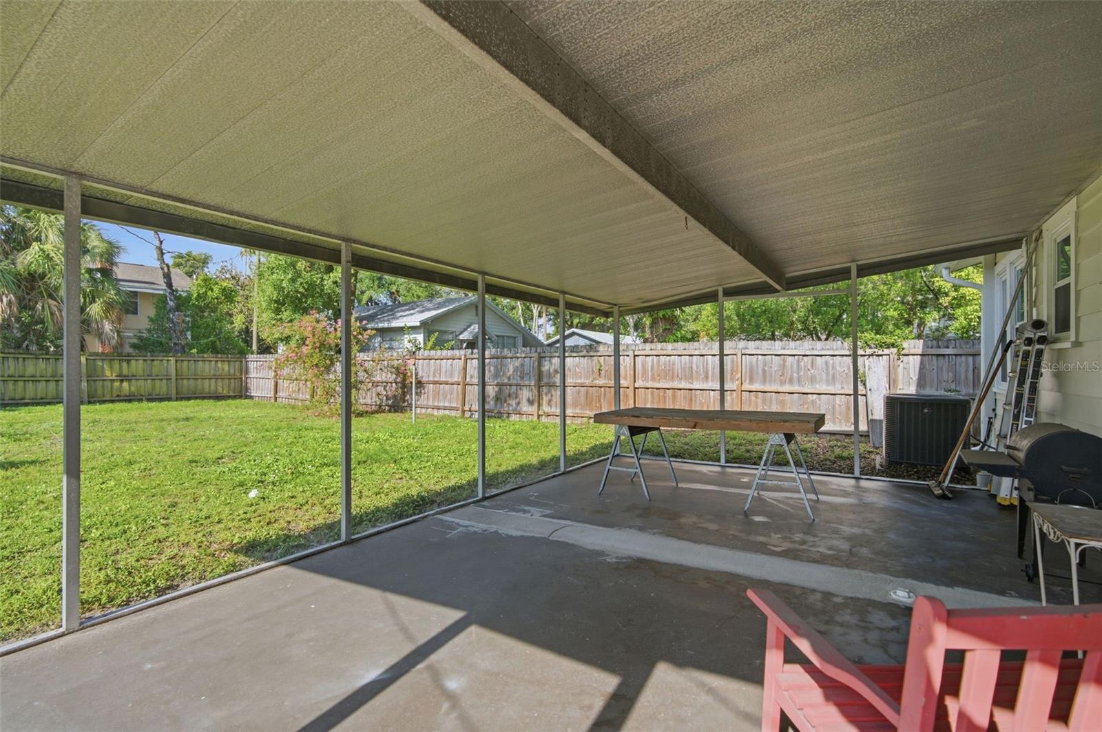 106 W COMANCHE AVE — photo 28