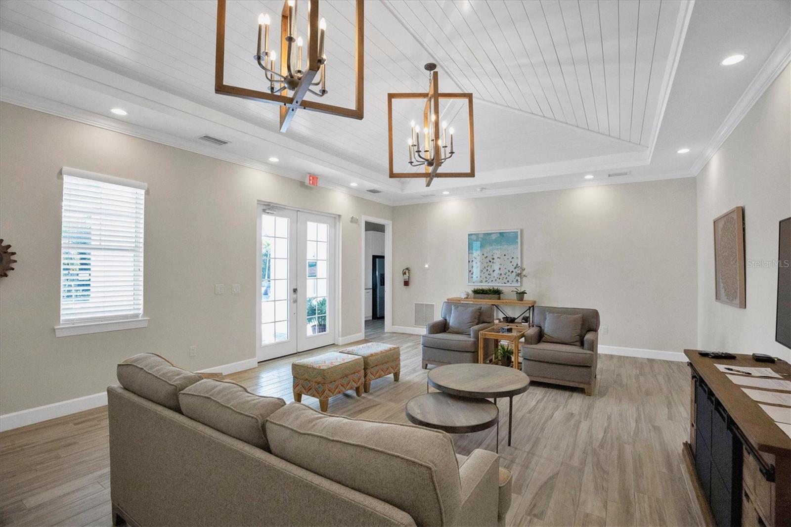 7712 SANDHILL LAKE DR — photo 61