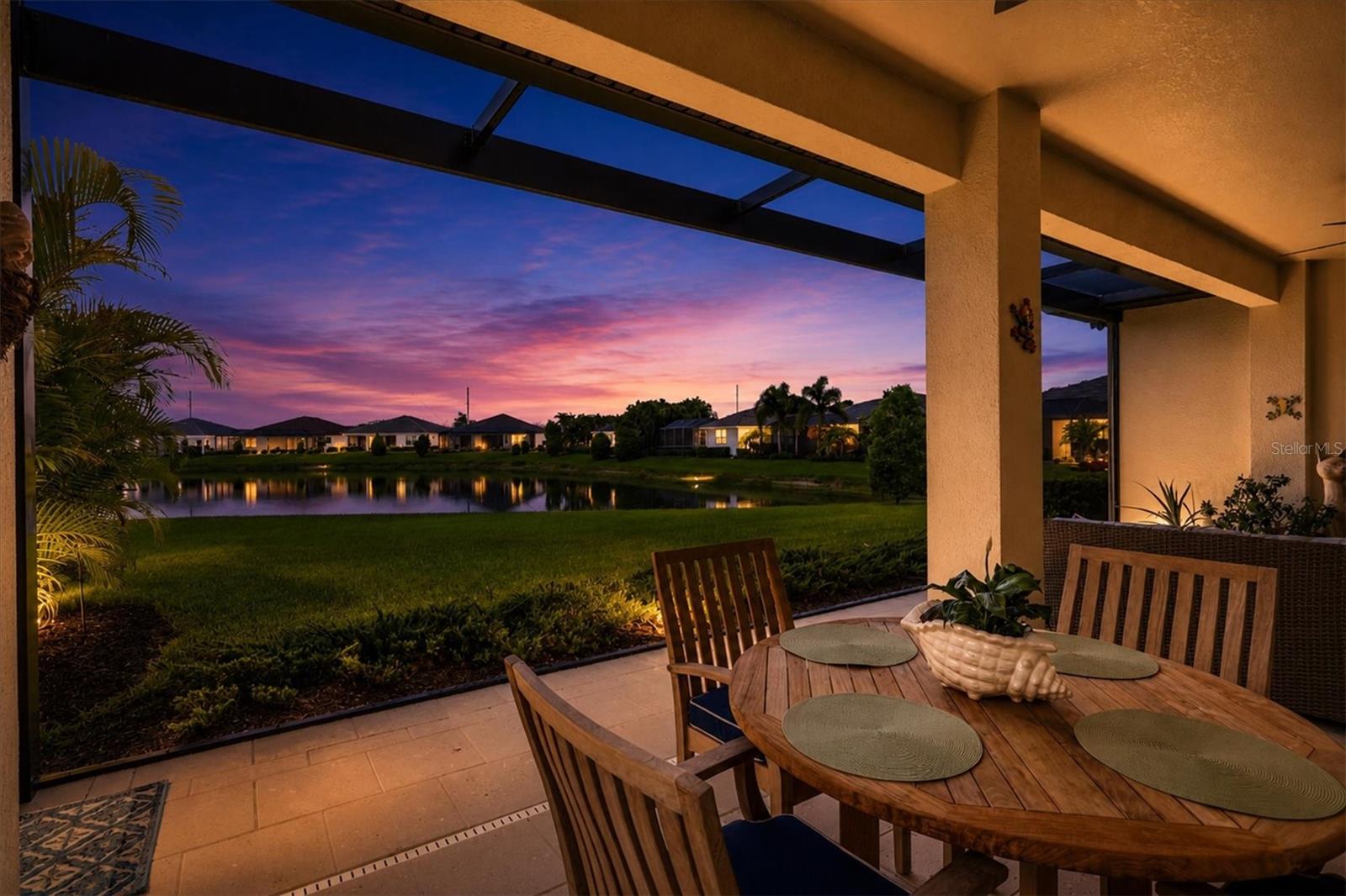 7712 SANDHILL LAKE DR — photo 2