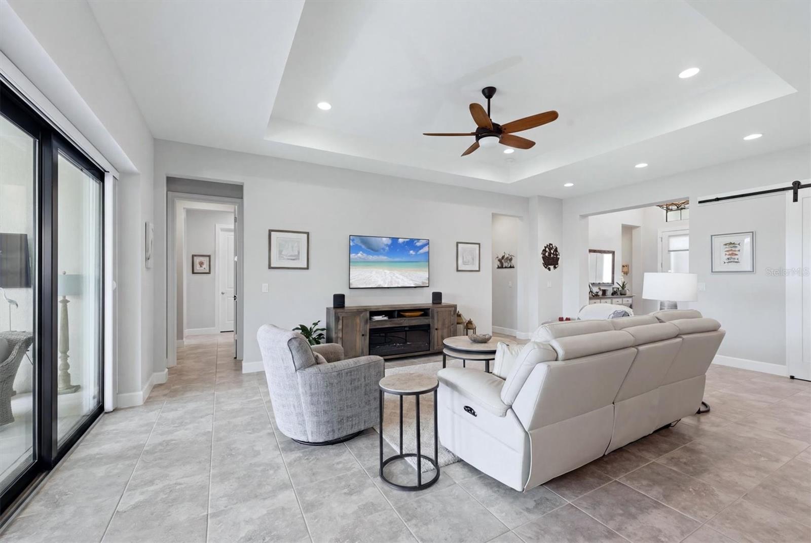 7712 SANDHILL LAKE DR — photo 24