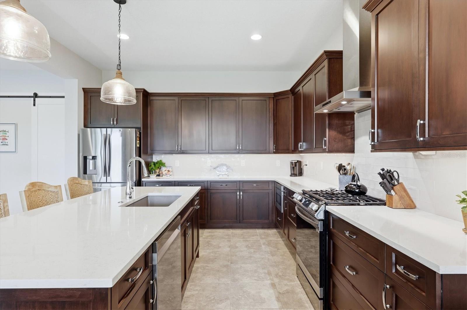 7712 SANDHILL LAKE DR — photo 9