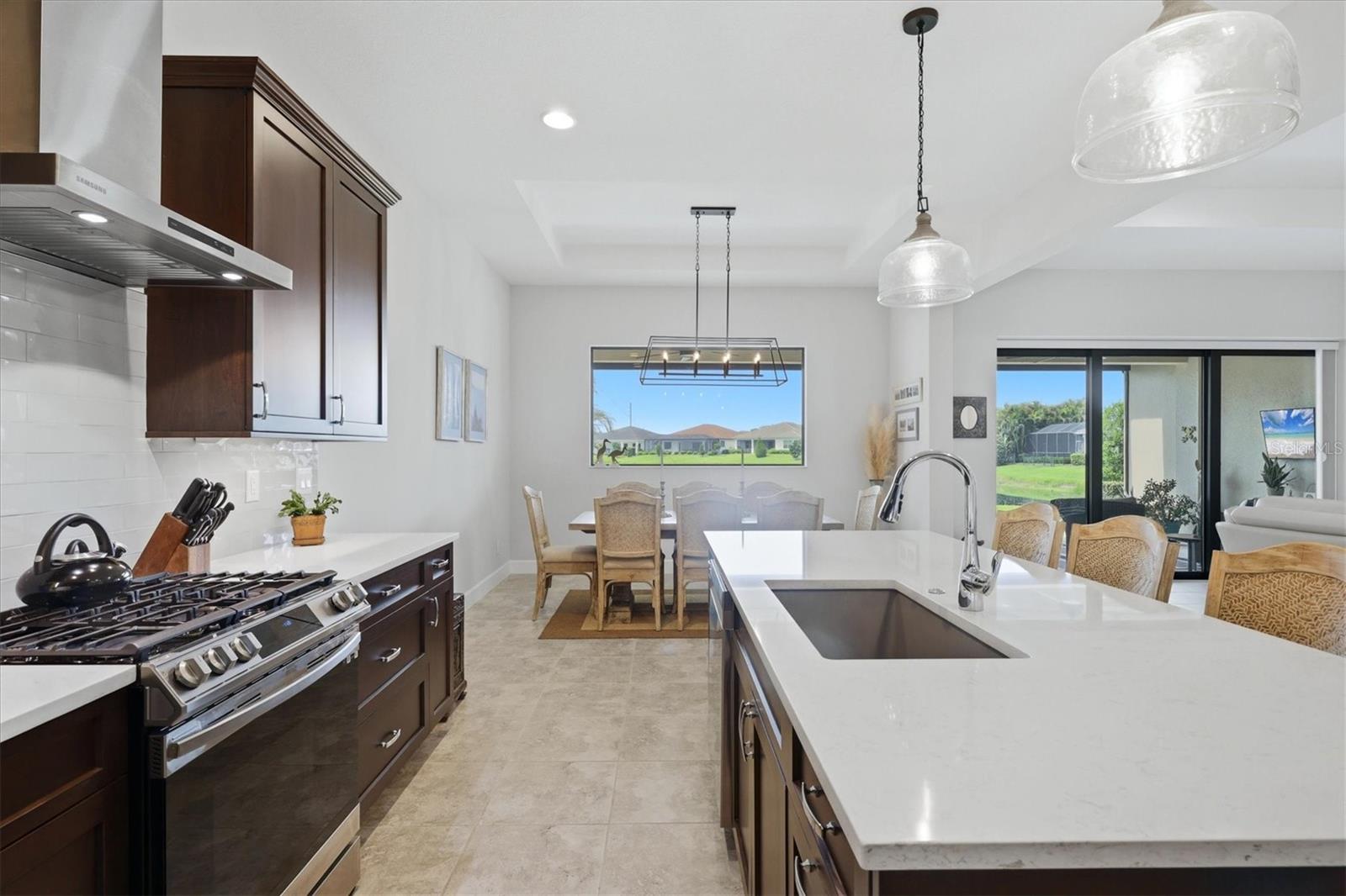 7712 SANDHILL LAKE DR — photo 12