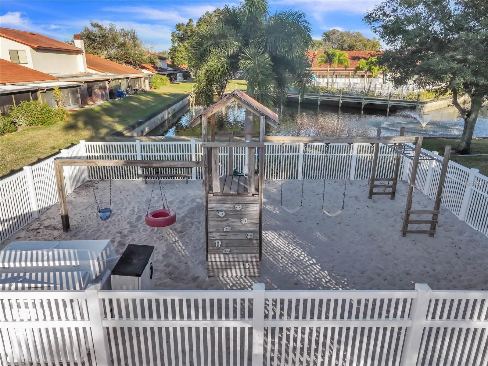 7360 ULMERTON RD #10D — photo 35