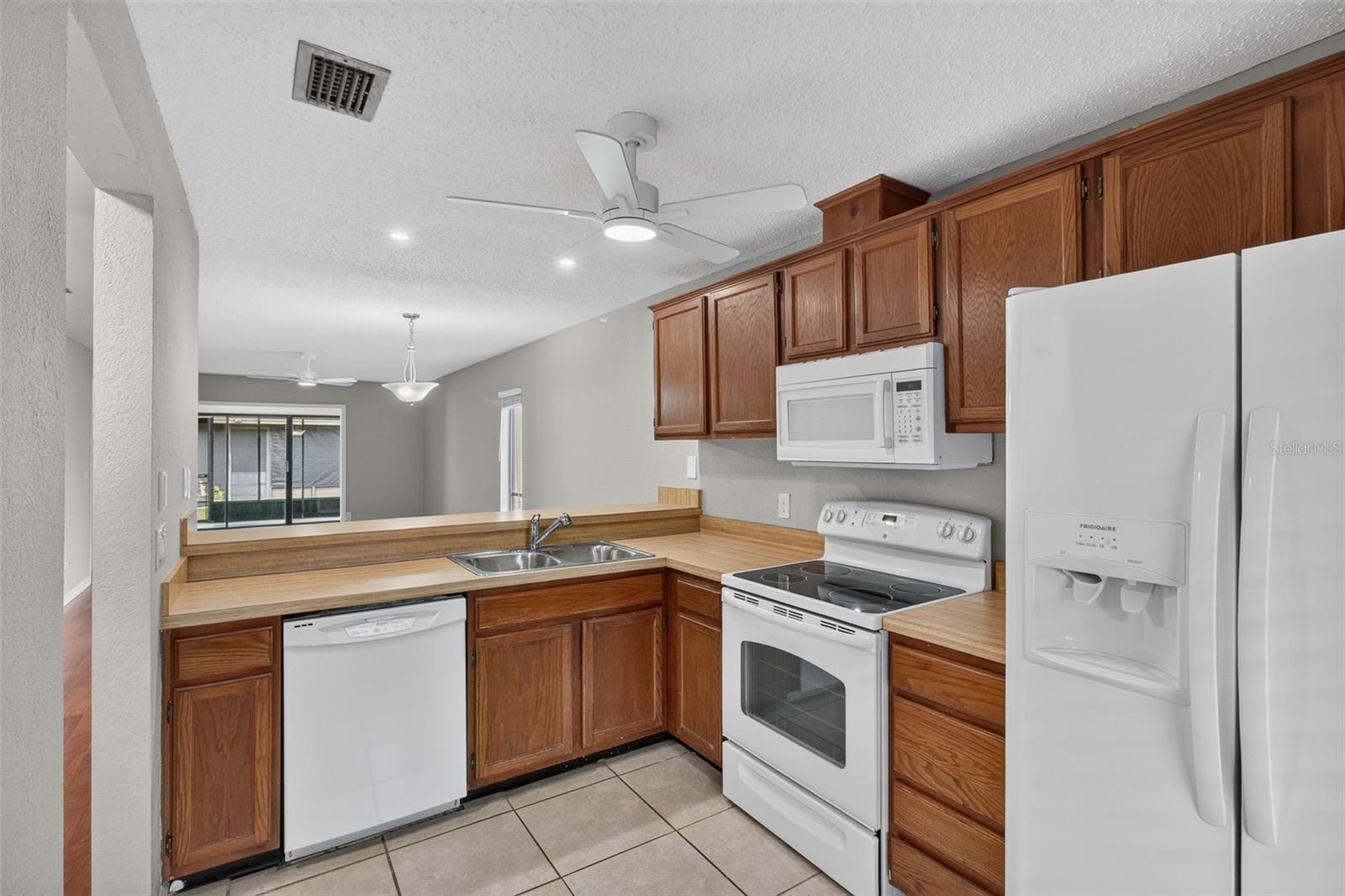 7360 ULMERTON RD #10D — photo 7