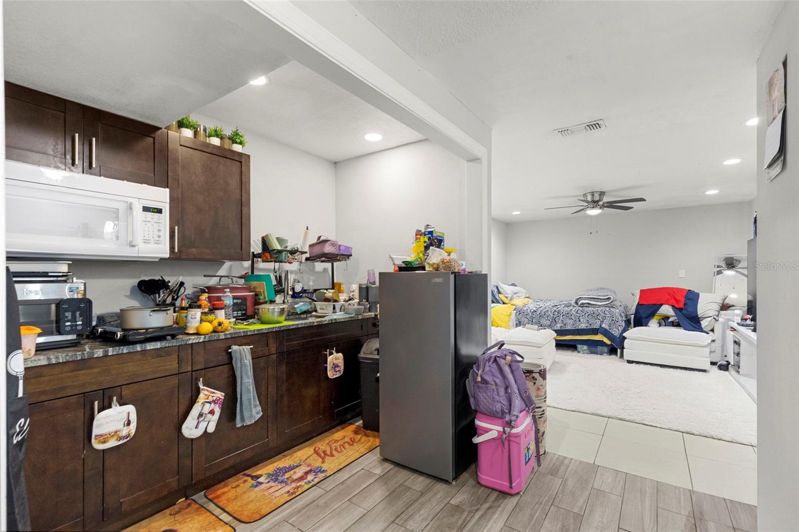 6920 N CAMERON AVE — photo 41