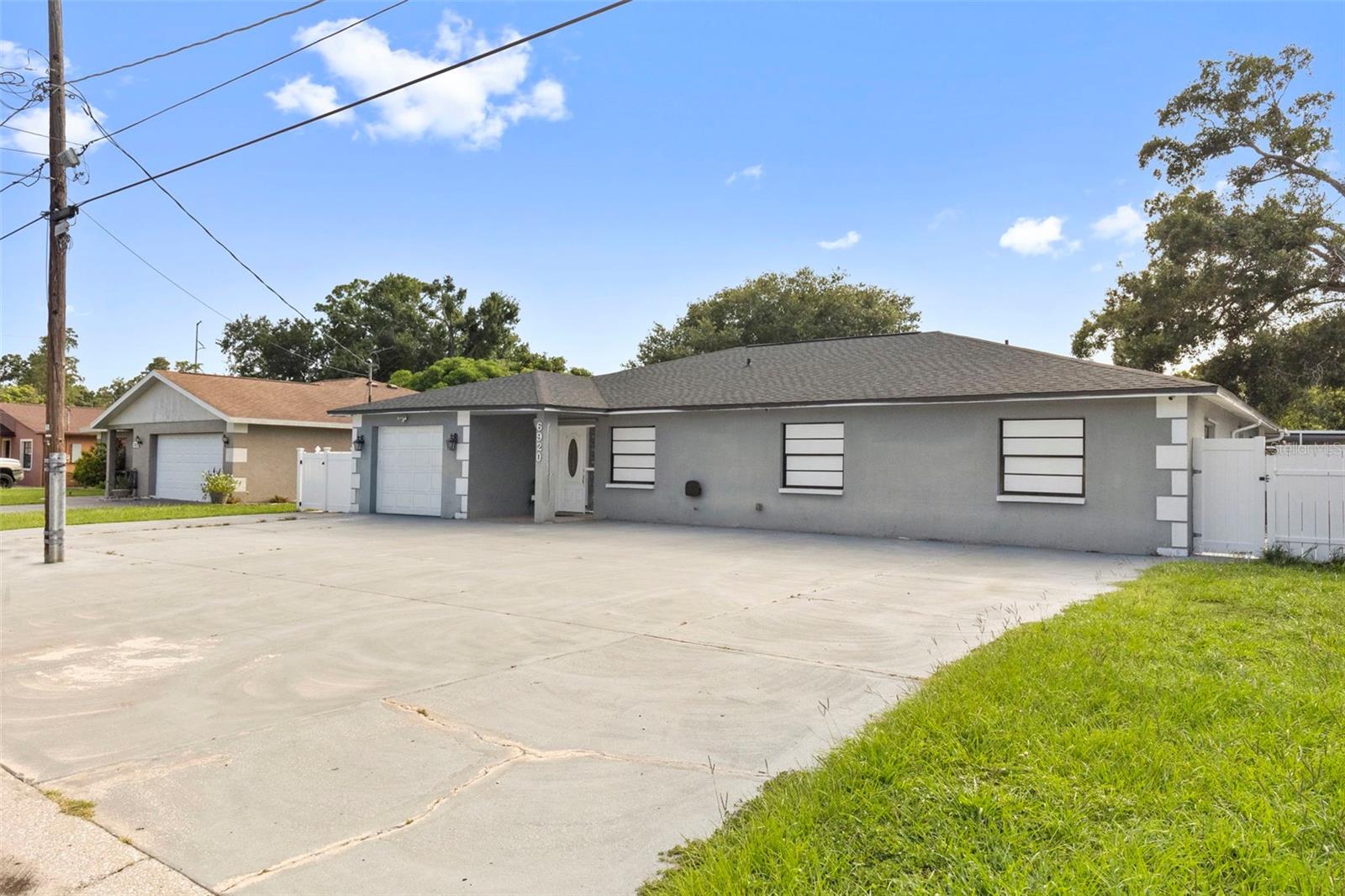 6920 N CAMERON AVE — photo 4
