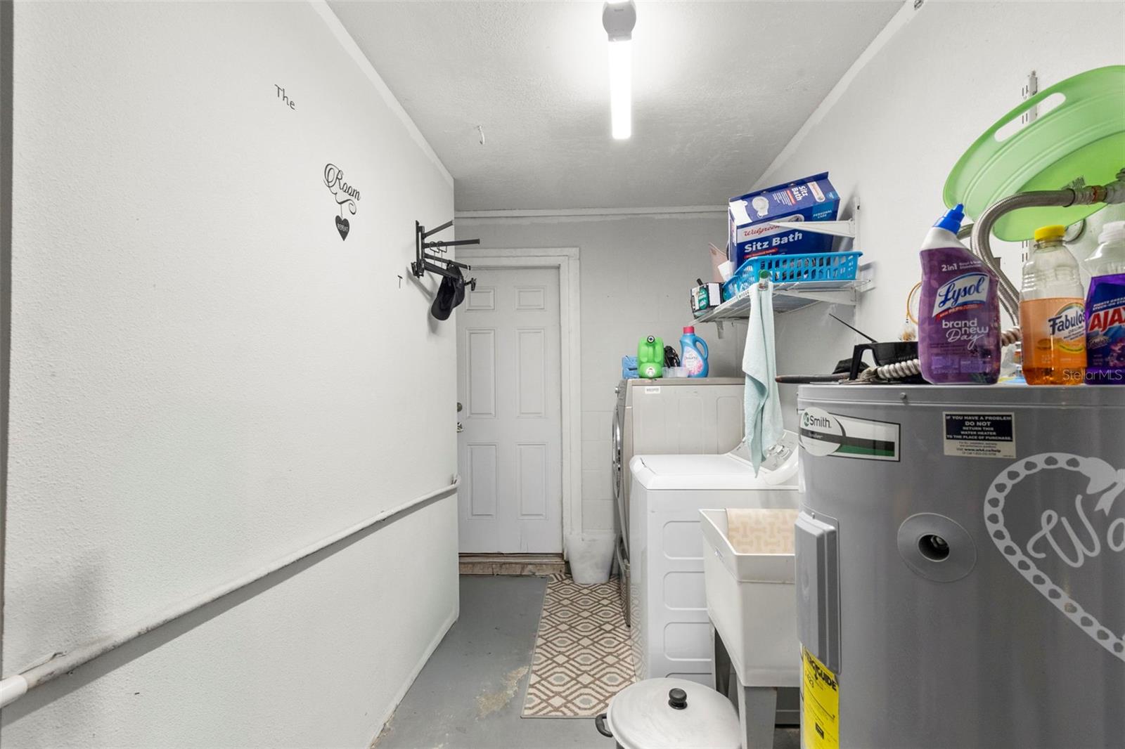 6920 N CAMERON AVE — photo 11
