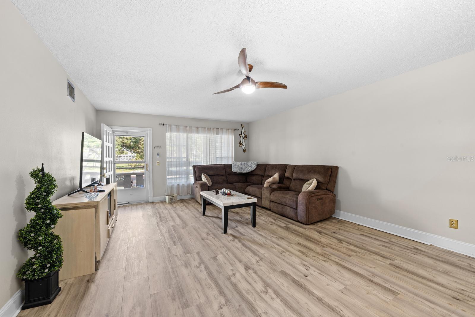 2416 WORLD PARKWAY BLVD #26 — photo 4