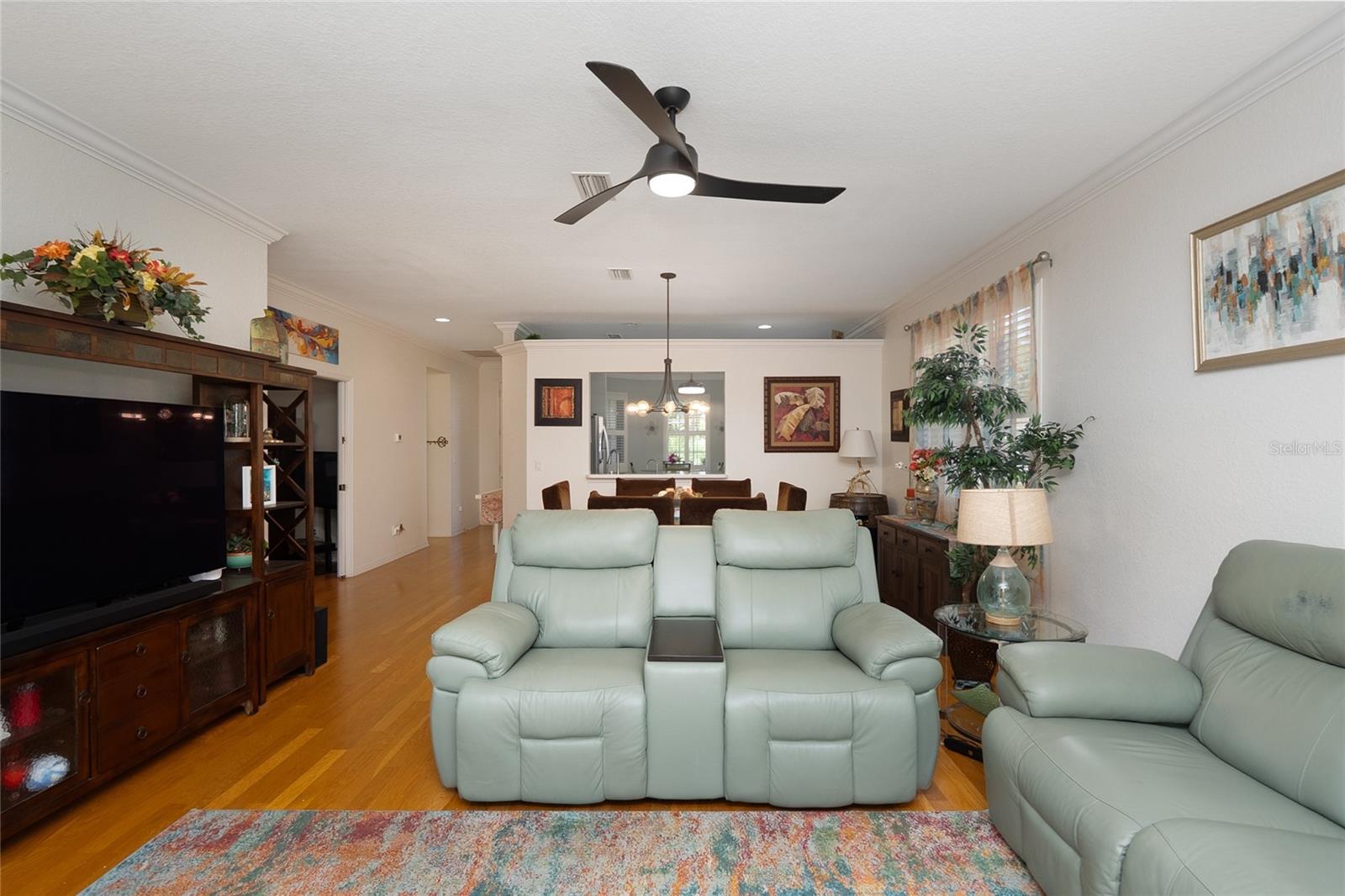 2472 COTTONWOOD LN — photo 32