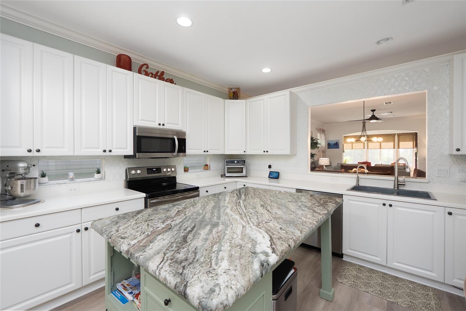 2472 COTTONWOOD LN — photo 10