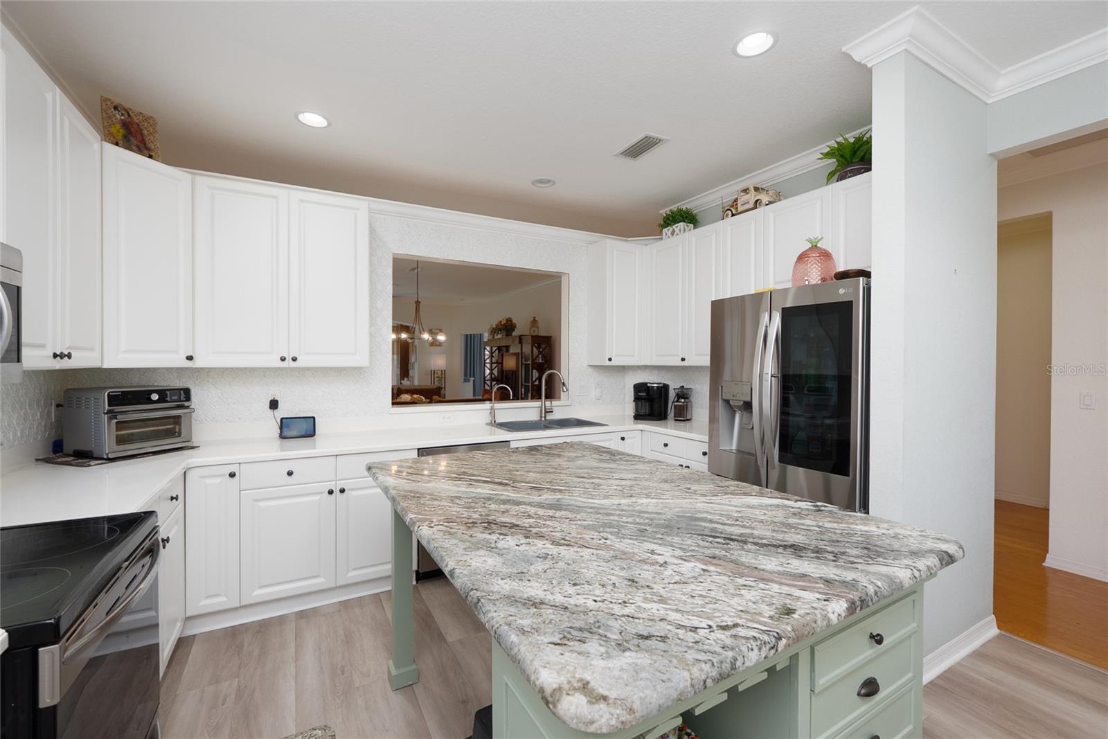 2472 COTTONWOOD LN — photo 2