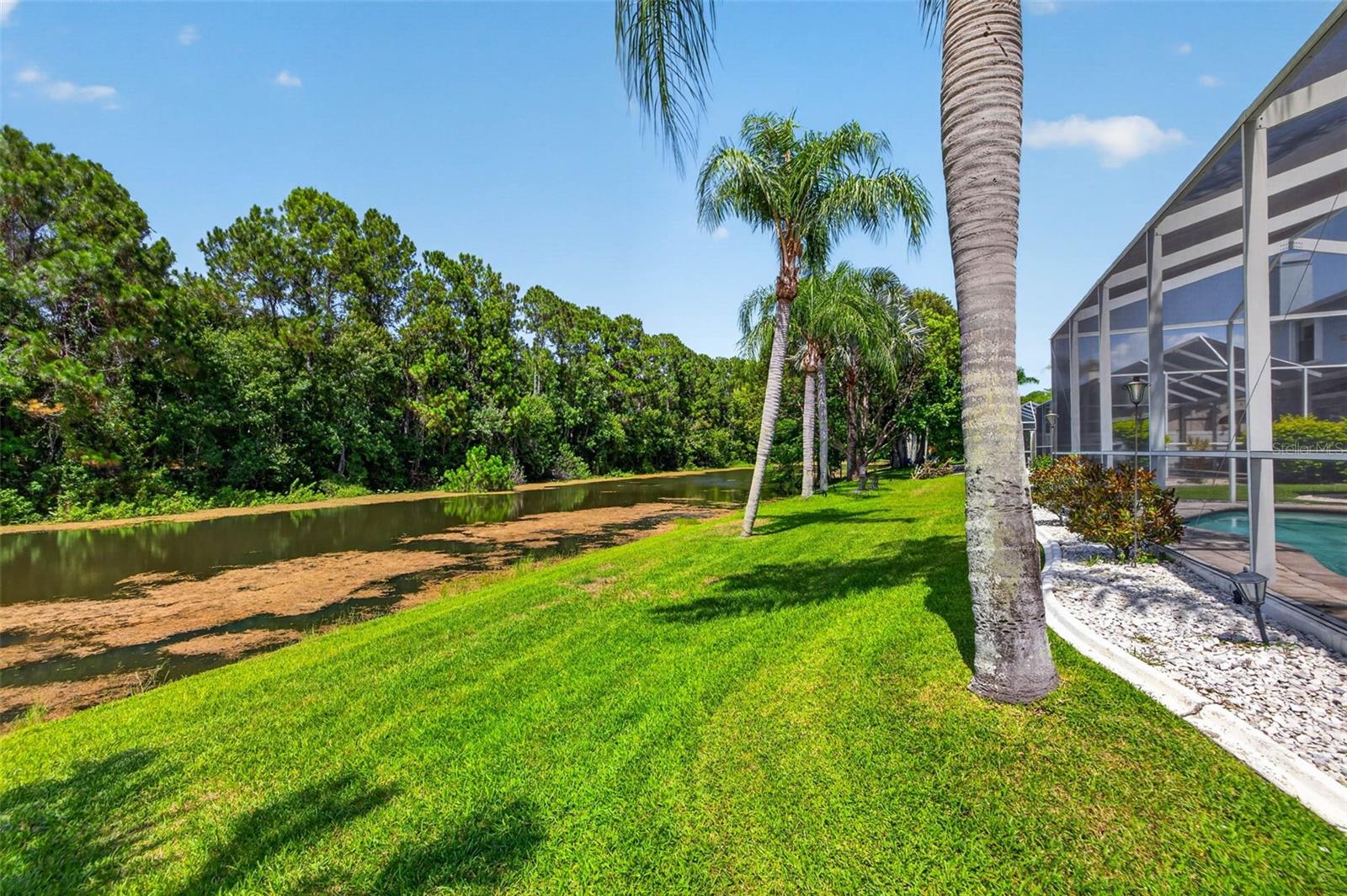 11123 CLAYRIDGE DR — photo 31