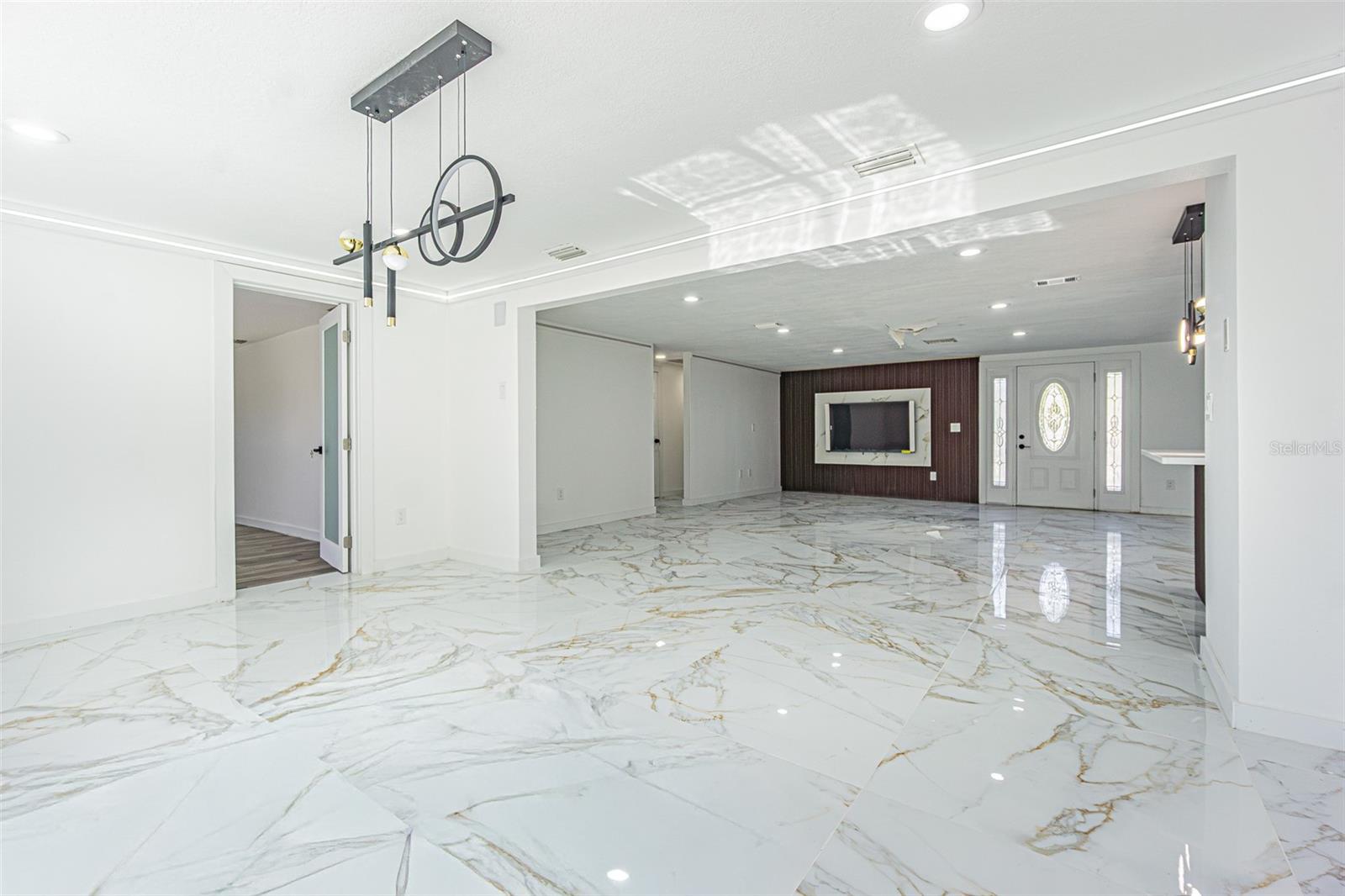 5254 MILLER BAYOU DR — photo 15