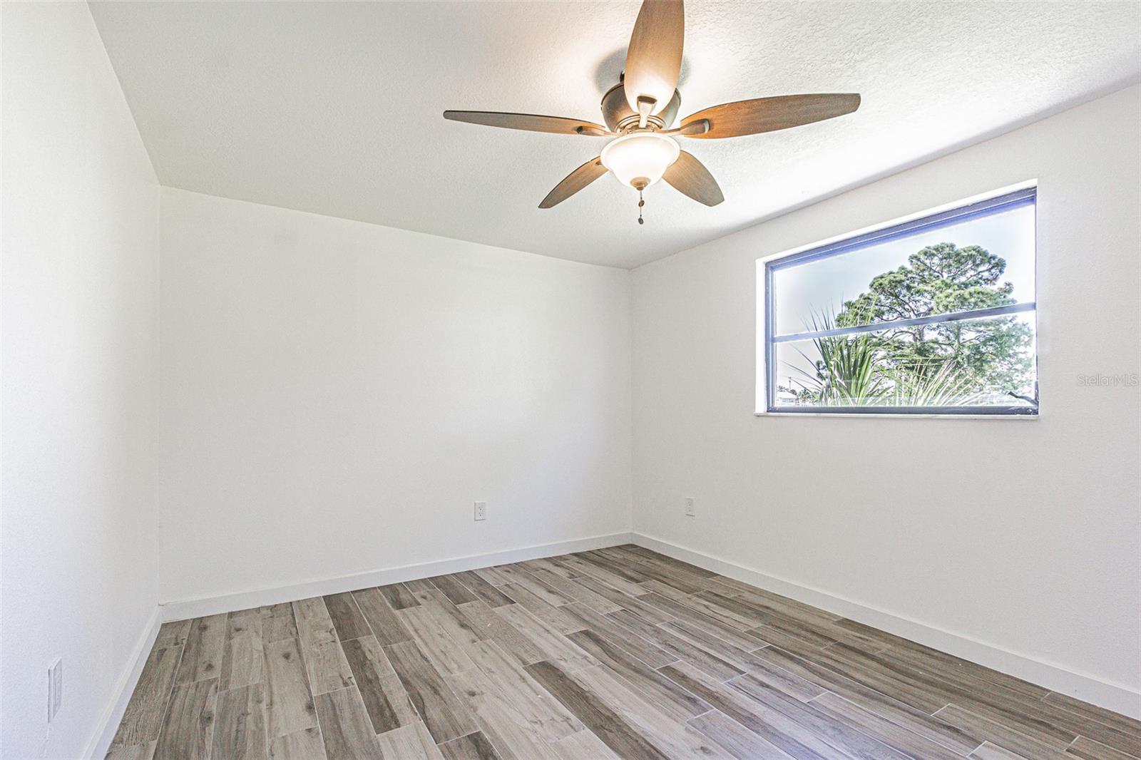 5254 MILLER BAYOU DR — photo 32
