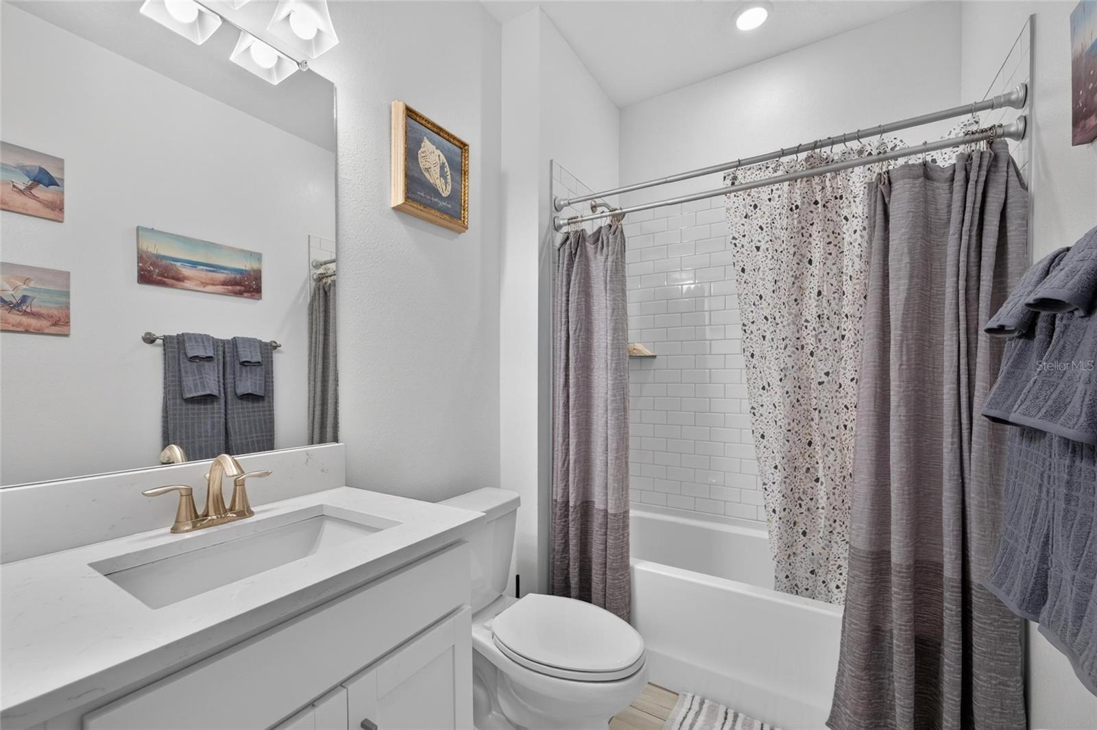 12569 LILY QUARTZ LOOP — photo 34