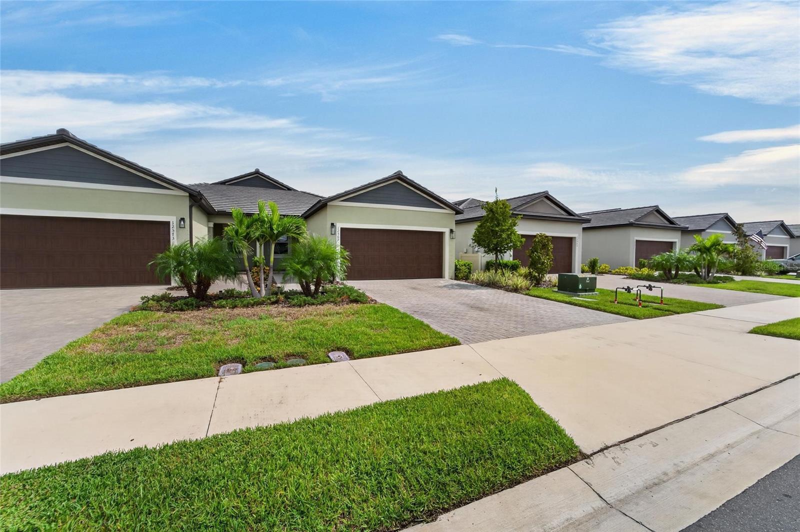 12569 LILY QUARTZ LOOP — photo 41