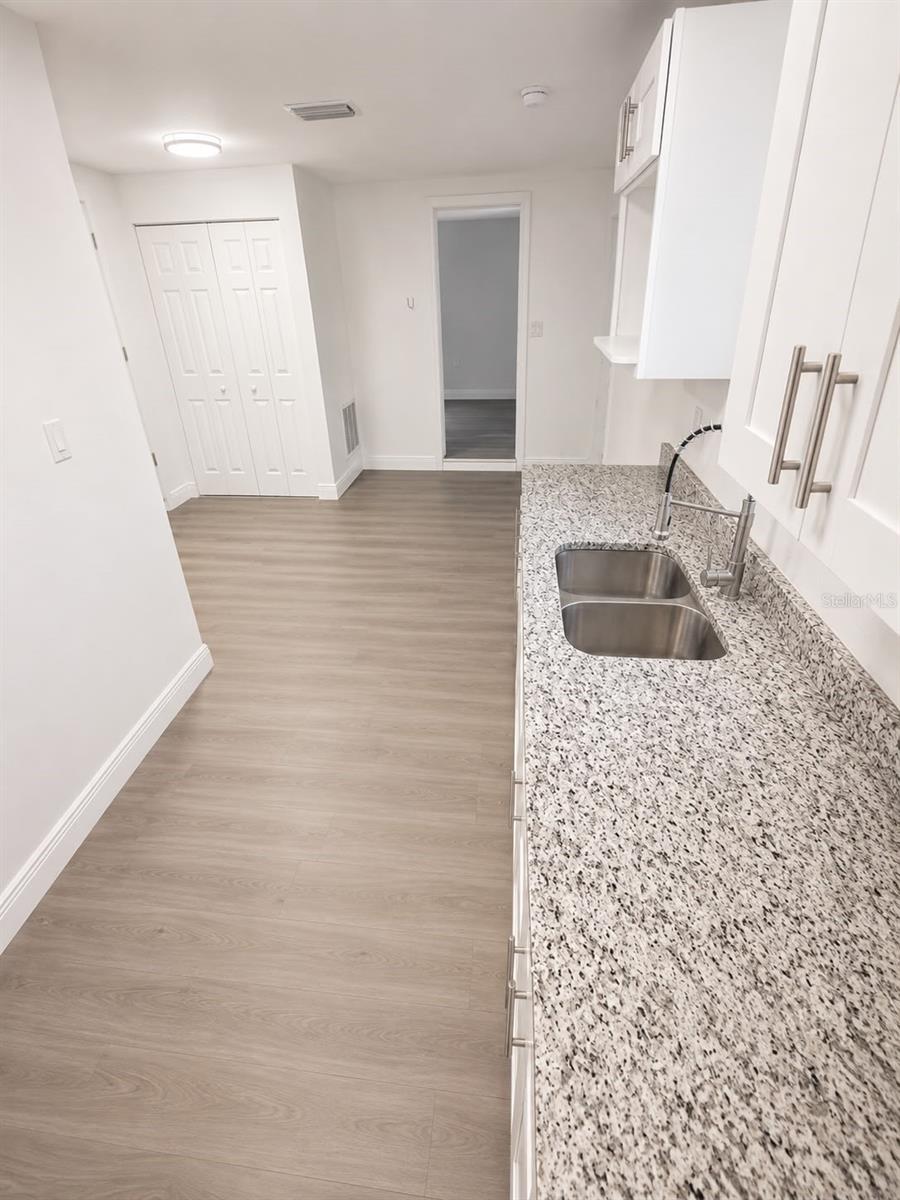 7035 PALISADE DR — photo 13