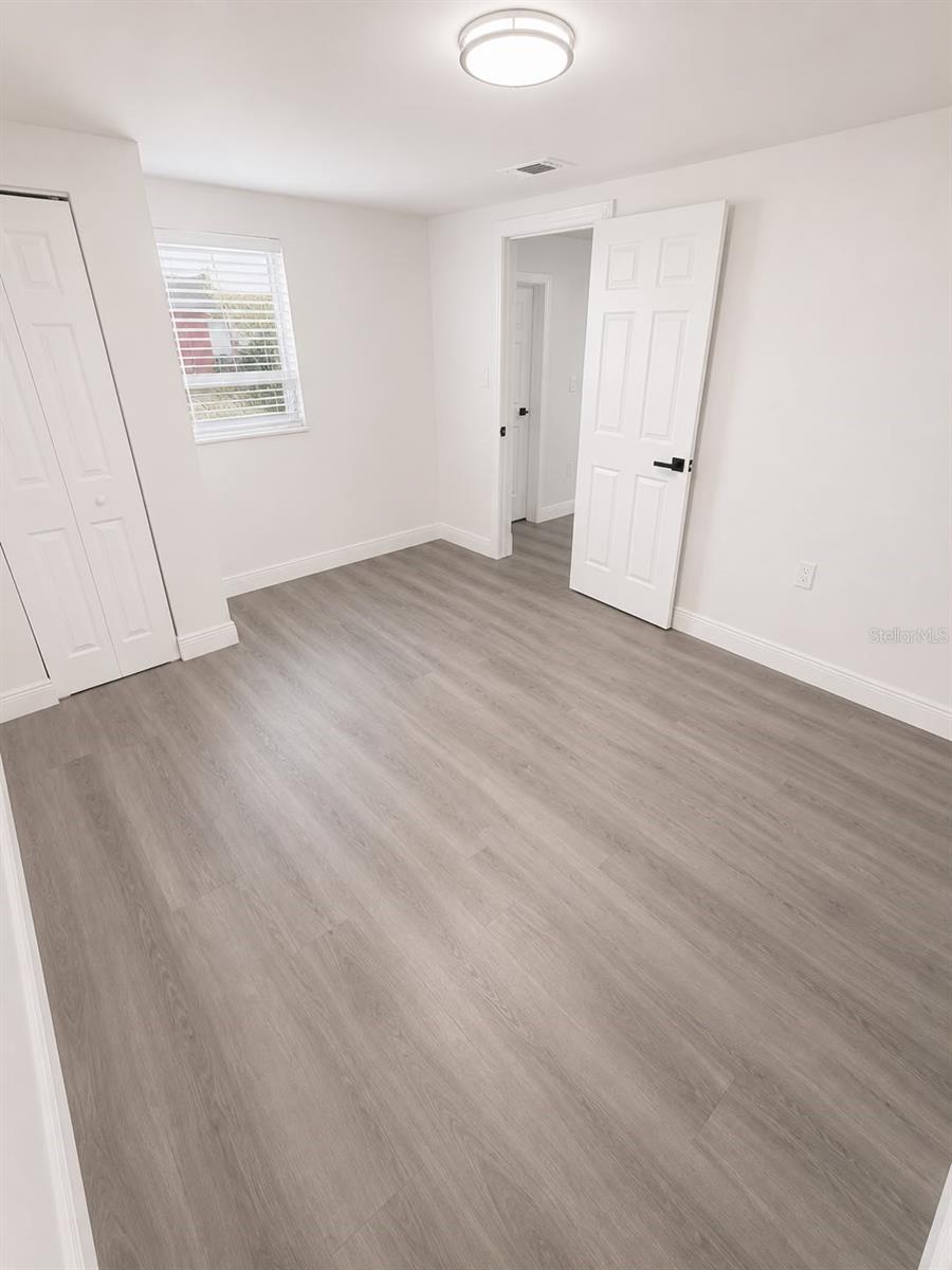 7035 PALISADE DR — photo 10