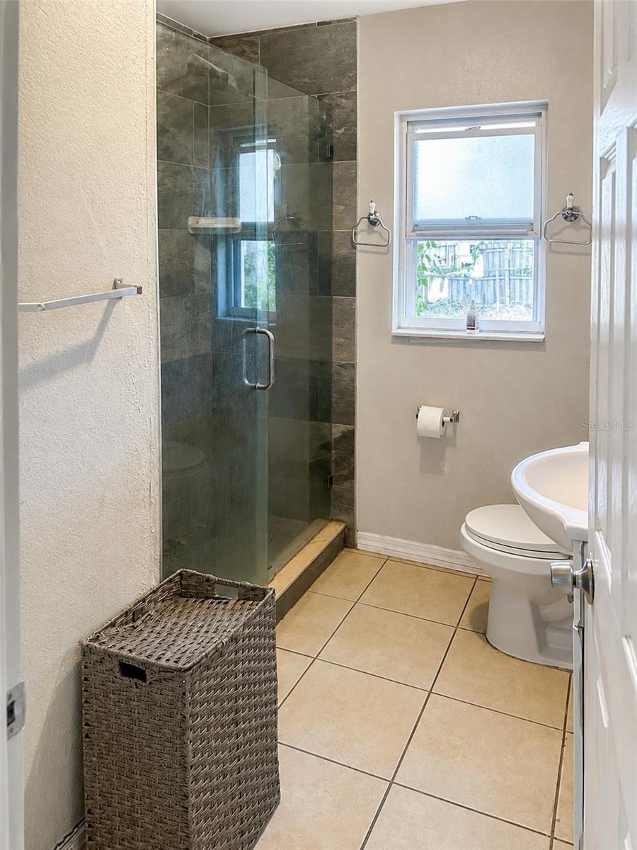 712 N CASTLE CT — photo 13