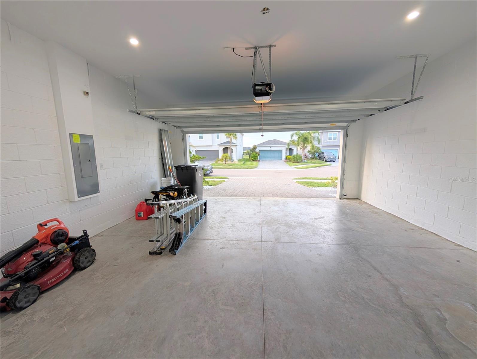 5763 BUNGALOW GROVE CT — photo 45