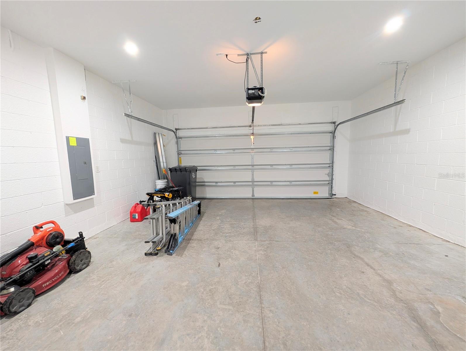5763 BUNGALOW GROVE CT — photo 46