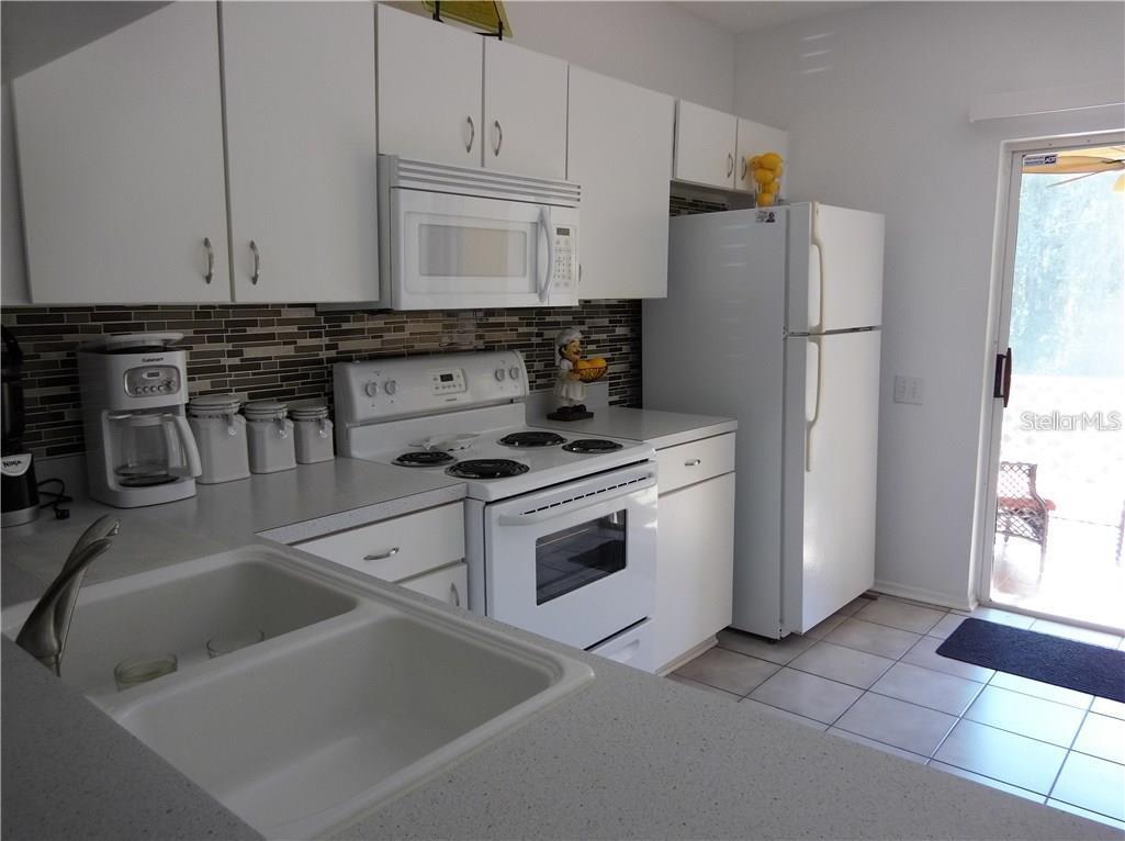 Home in WESLEY CHAPEL — photo 6