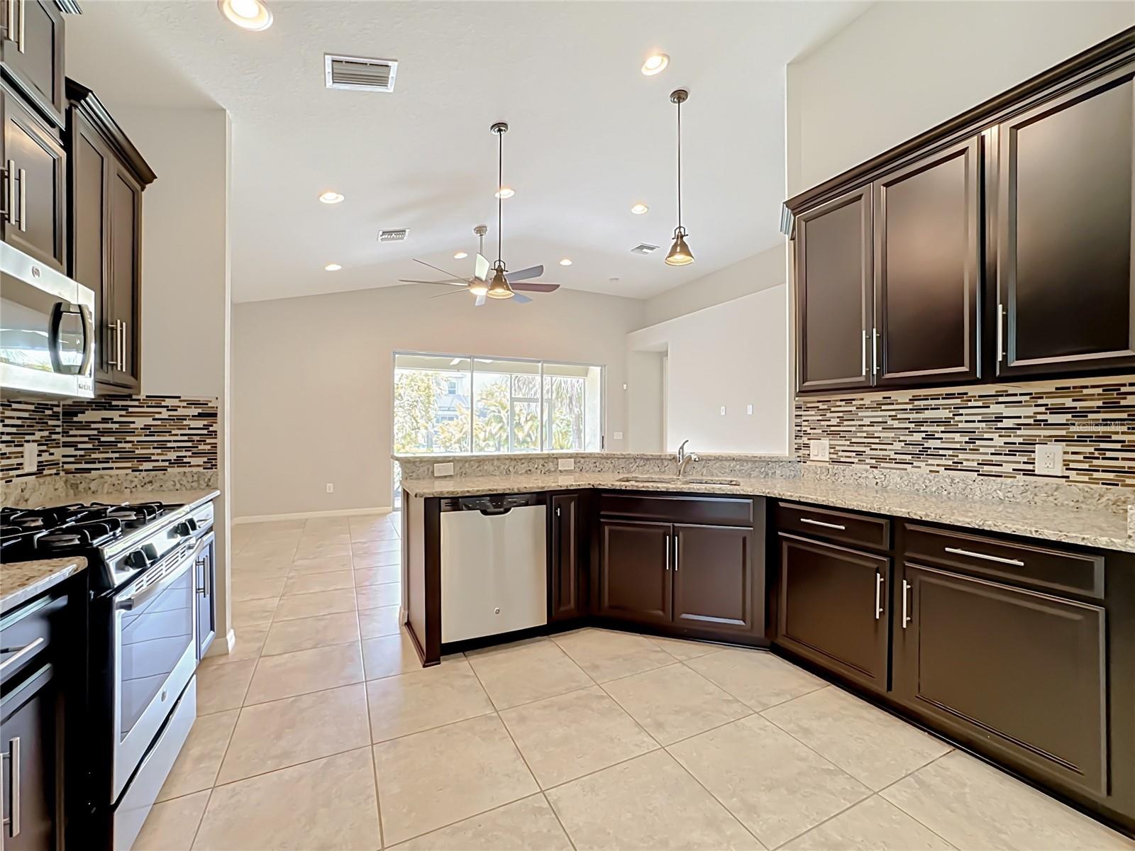 5766 MAYPOP CIR — photo 29
