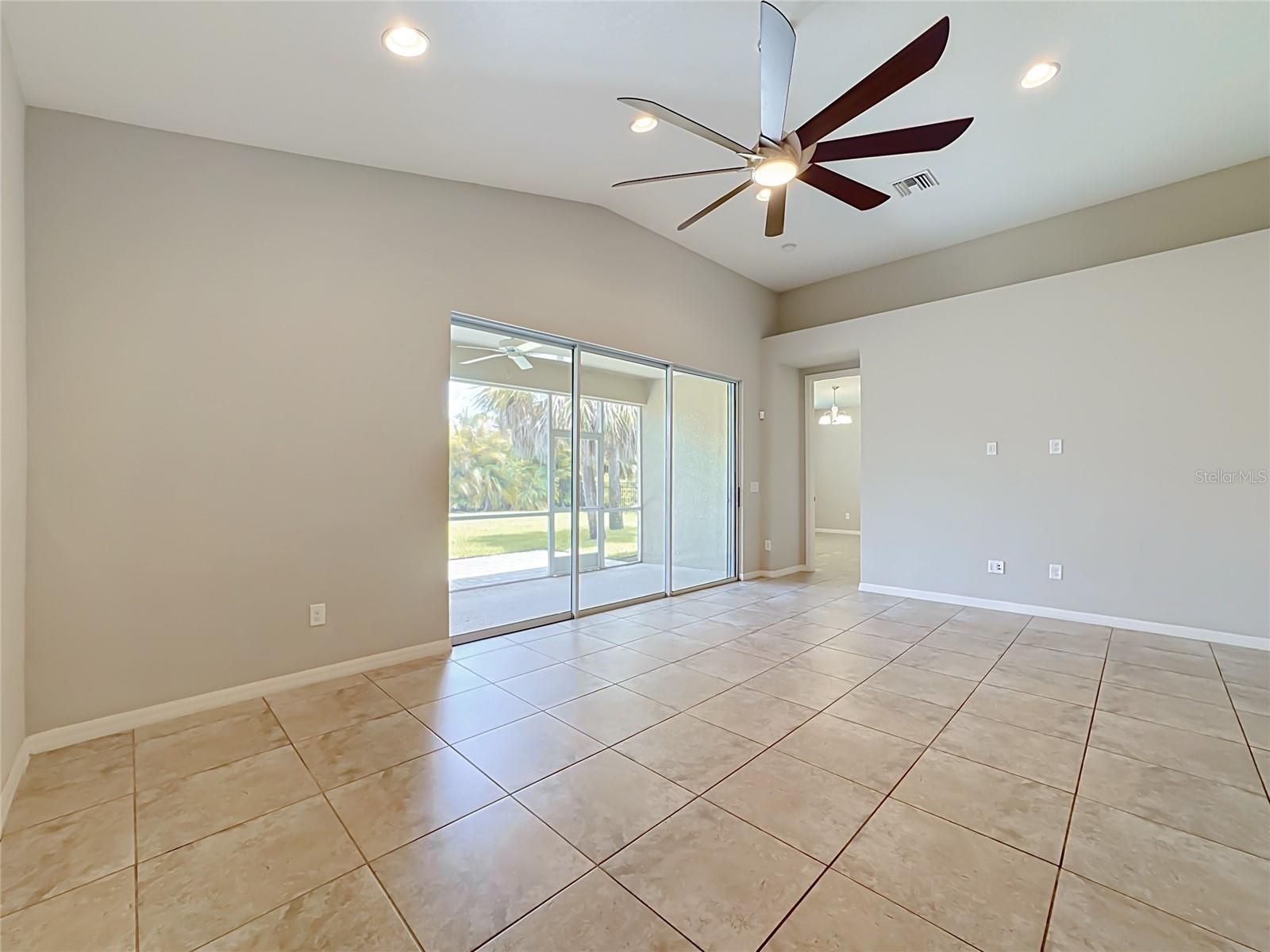 5766 MAYPOP CIR — photo 23