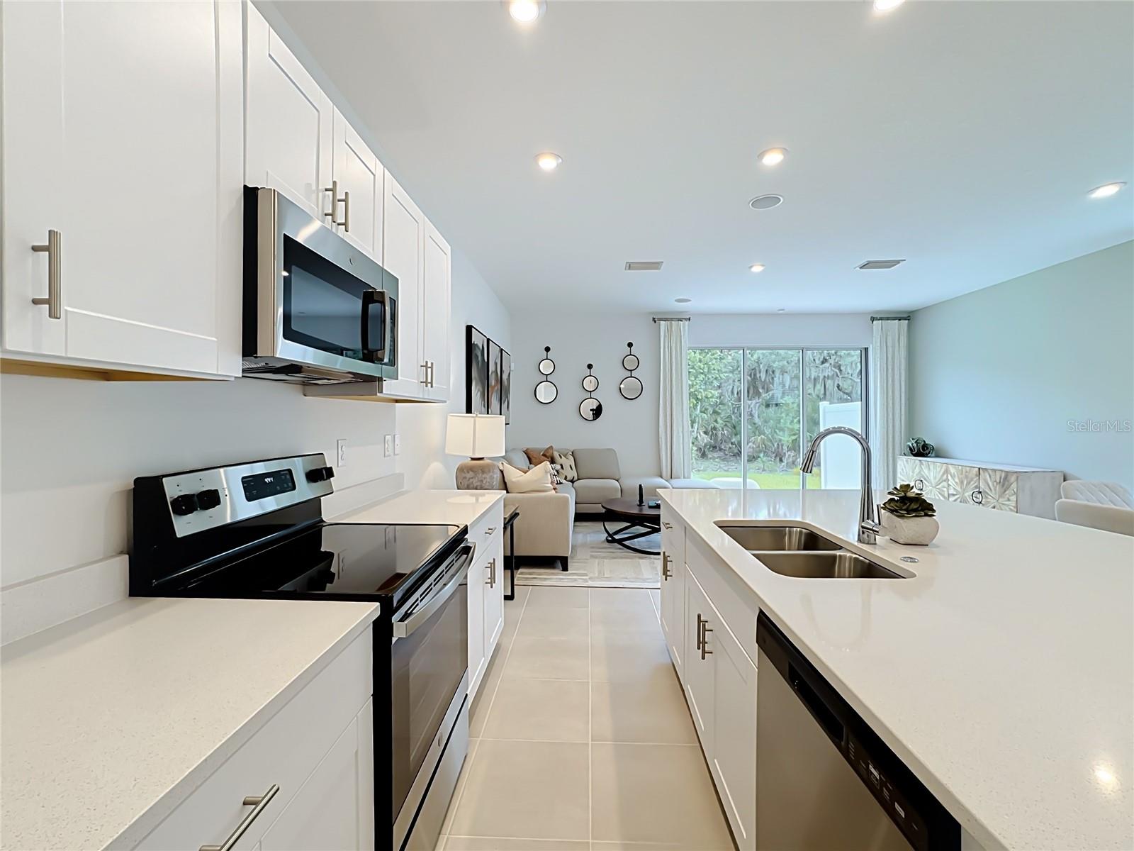8429 LUNAR SKYE ST — photo 10