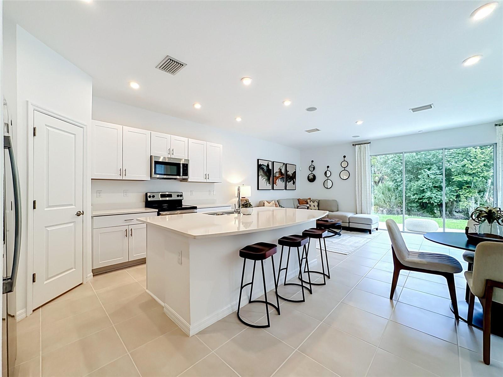 8429 LUNAR SKYE ST — photo 5