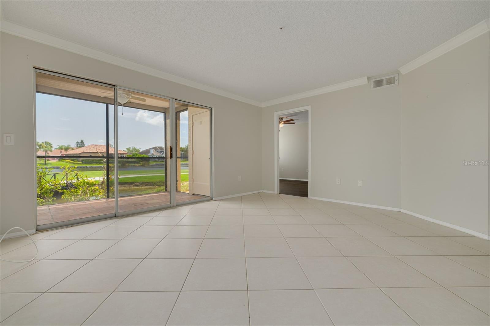 2400 FEATHER SOUND DR #914 — photo 10